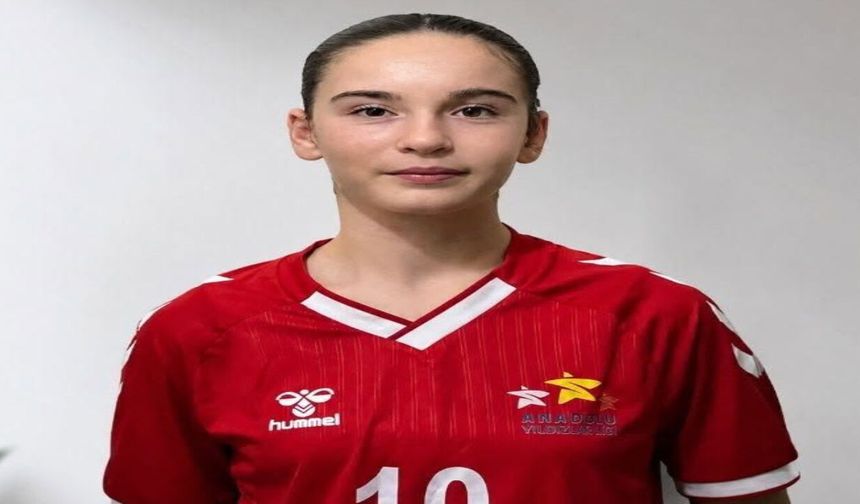 Turhal’dan Milli Gurur! Hanife Betül Demirpolat 3. Kez U-15 Hentbol Milli Takım Kampında