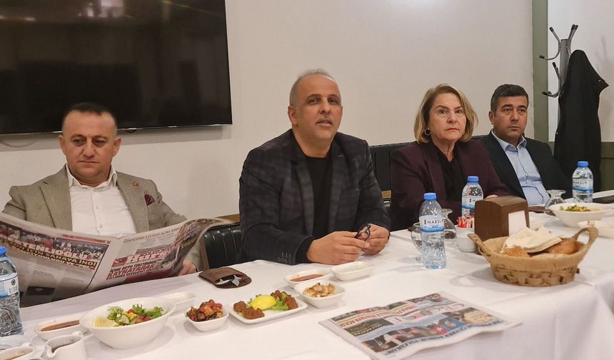 Turhal Belediye Başkanı Erdem Ural’dan basınla tanışma/istişare buluşması