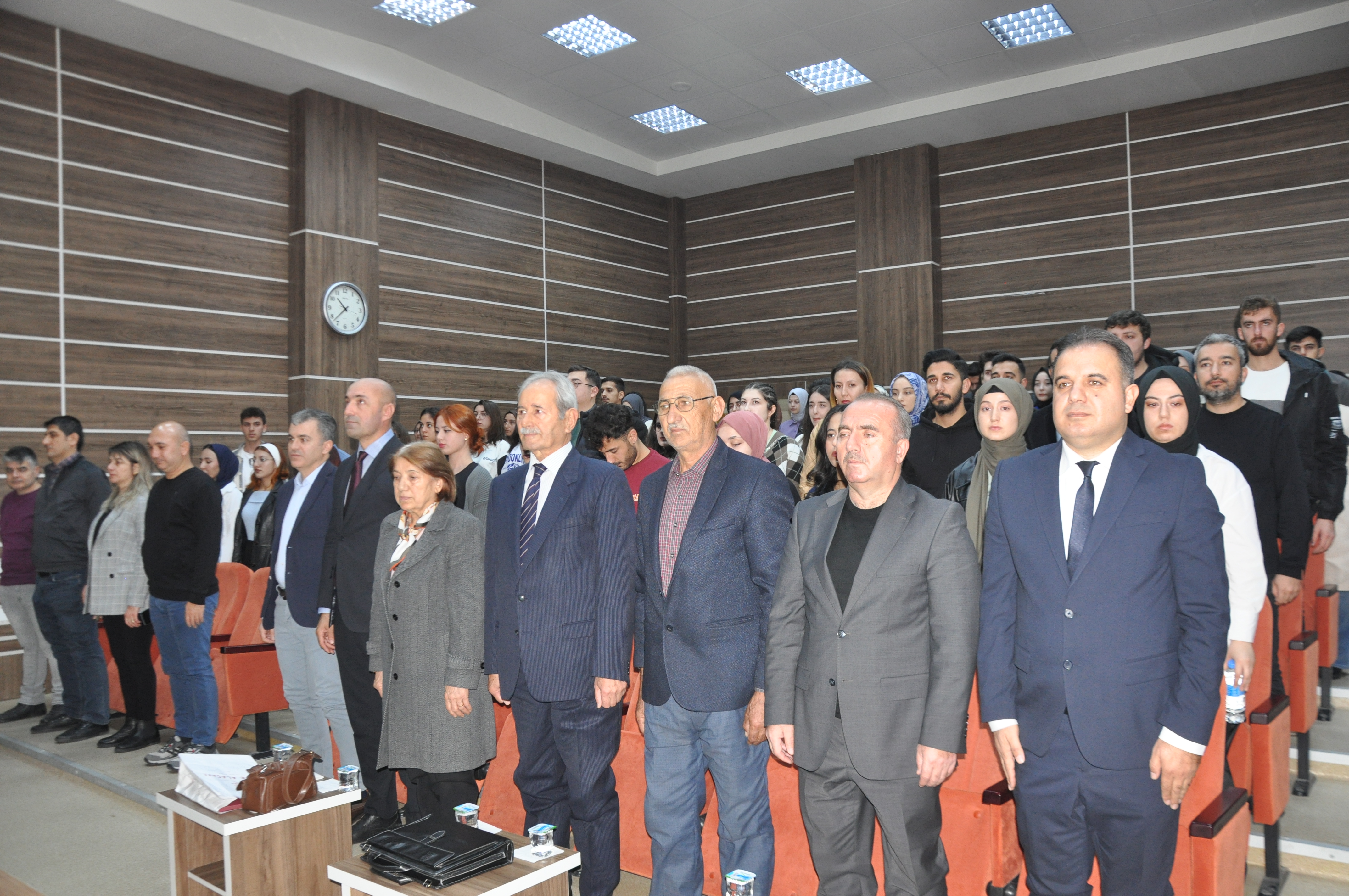 Vekil Zengin, öğretmen babasının gününü kutladı (2)