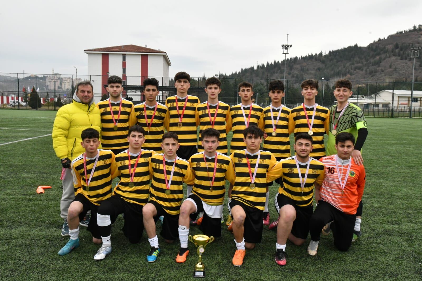 Atatürk Anadolu Lisesi (1)