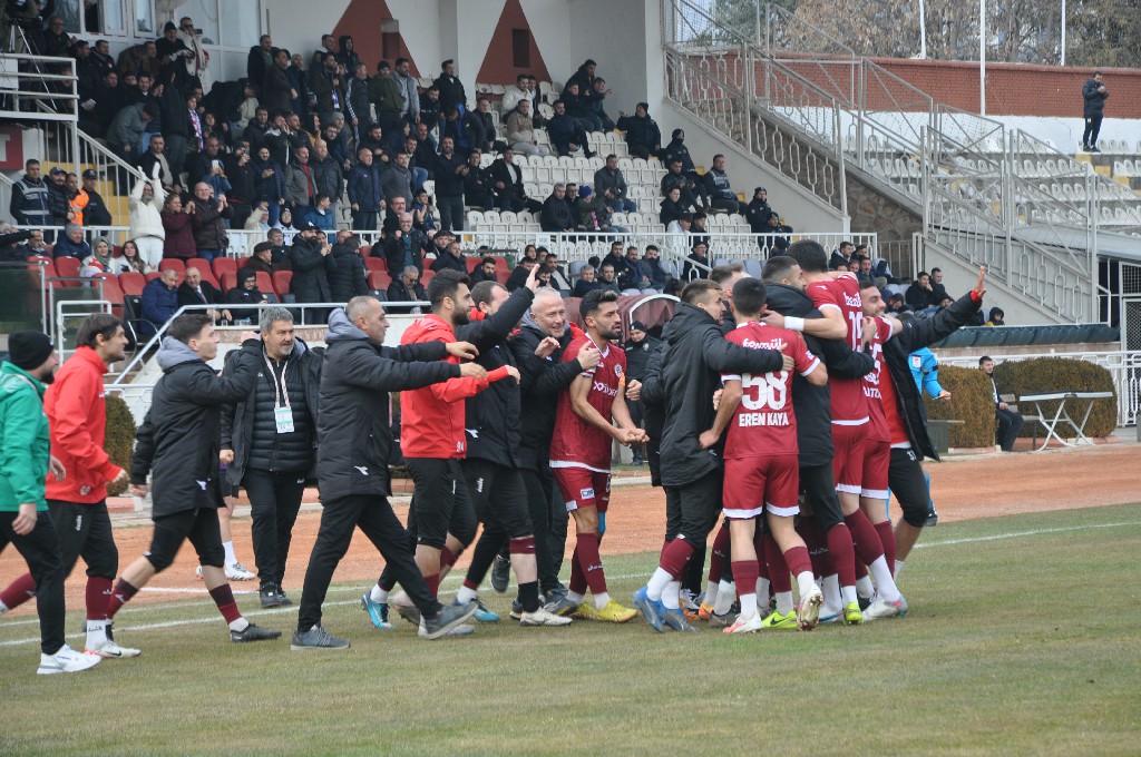 Okat Belediye Plevnespor Mus 1984 Muşspor (47)