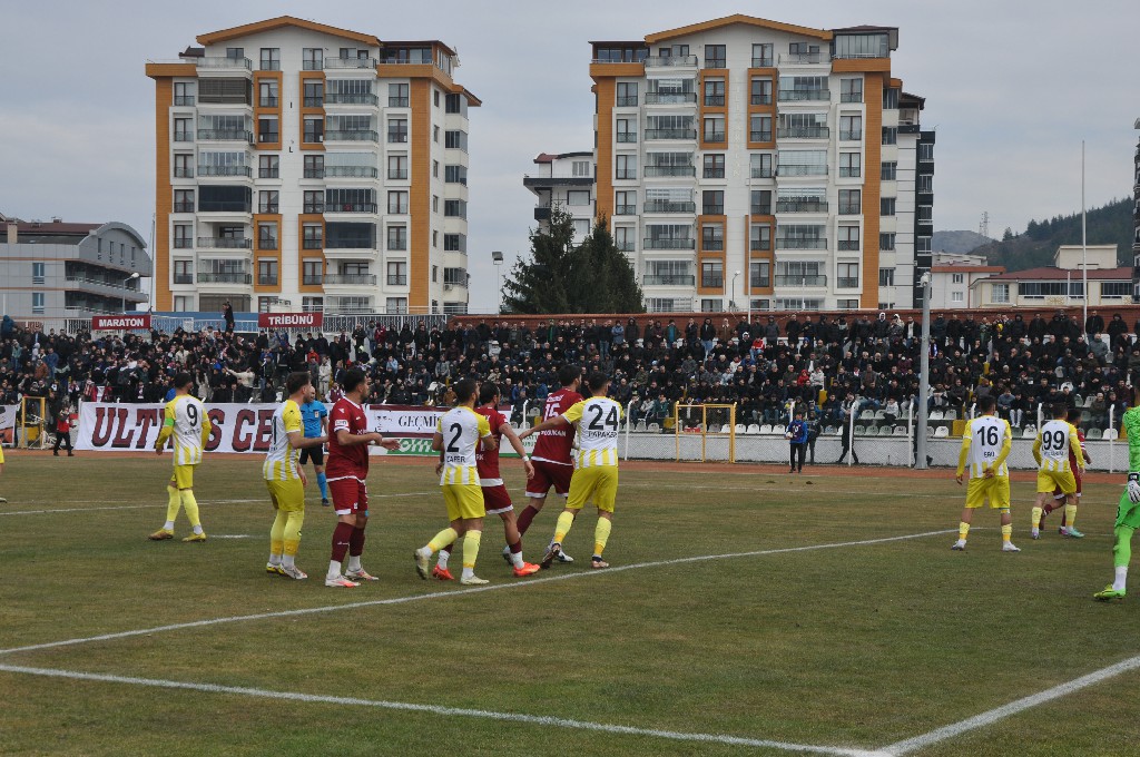 Okat Belediye Plevnespor Mus 1984 Muşspor (52)