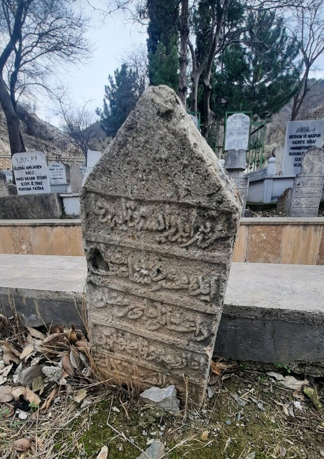 Tokat Şeyh I Şirvani Mezarlığı Mezar Taşları (5)