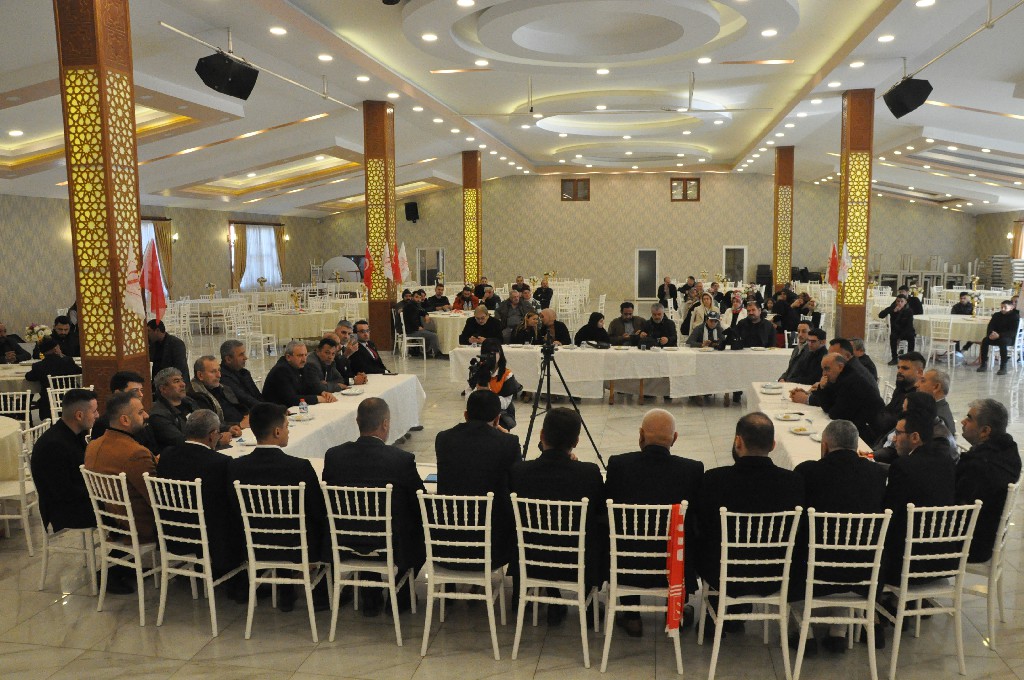 Yeniden Refah Partisi Tokat Belediye Başkan Adayını Basına Tanıttı (18)