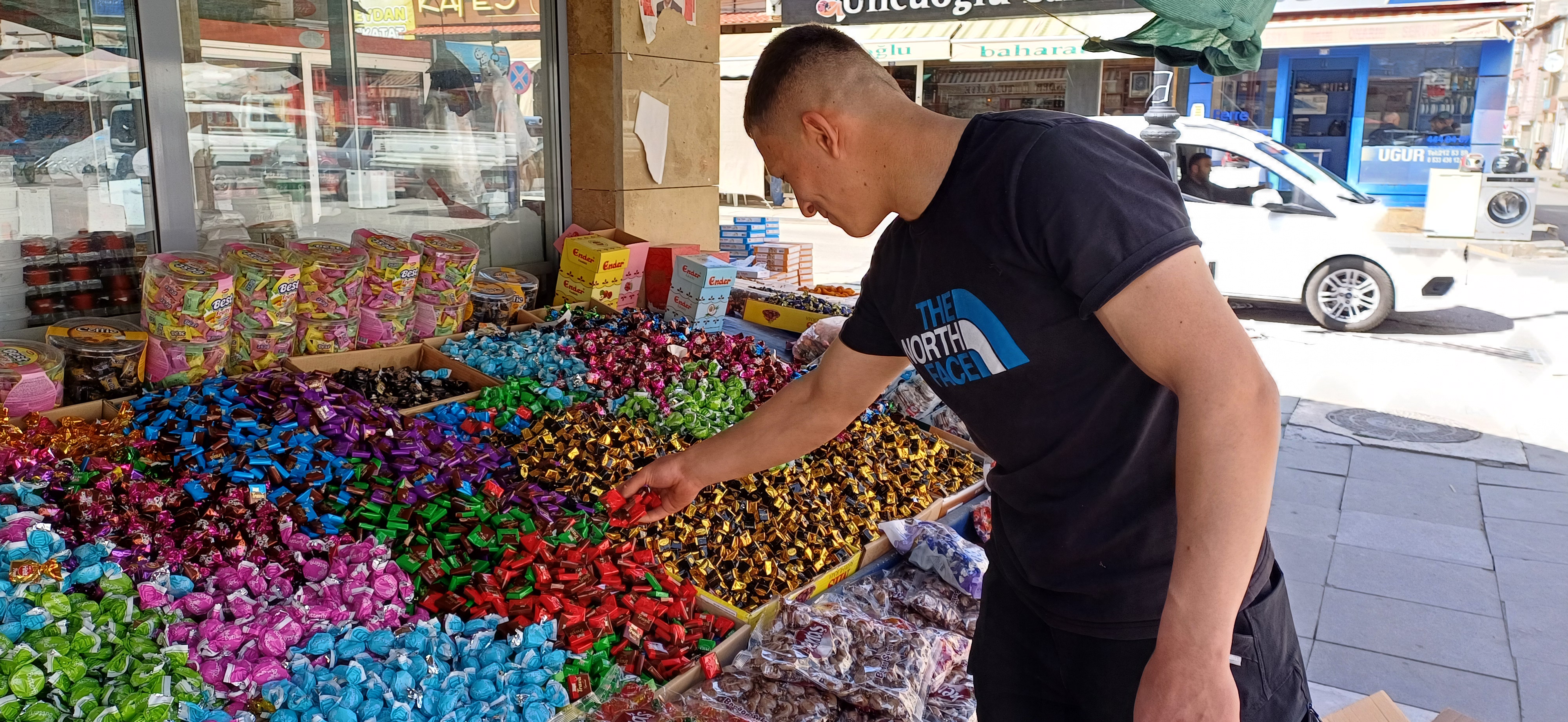 Tokat'ta Bayram Şekerleri Tezgahları Renklendirdi (6)