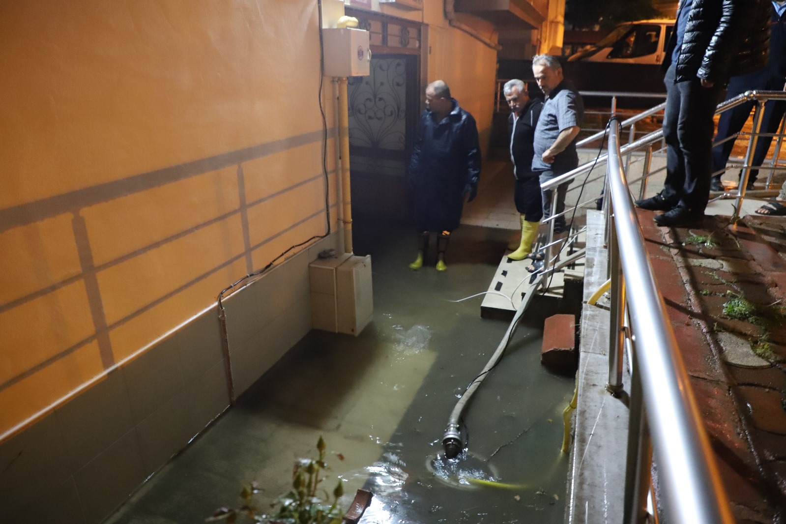 Turhal Belediyesi Yoğun Yağışlara Karşı Harekete Geçti (3)