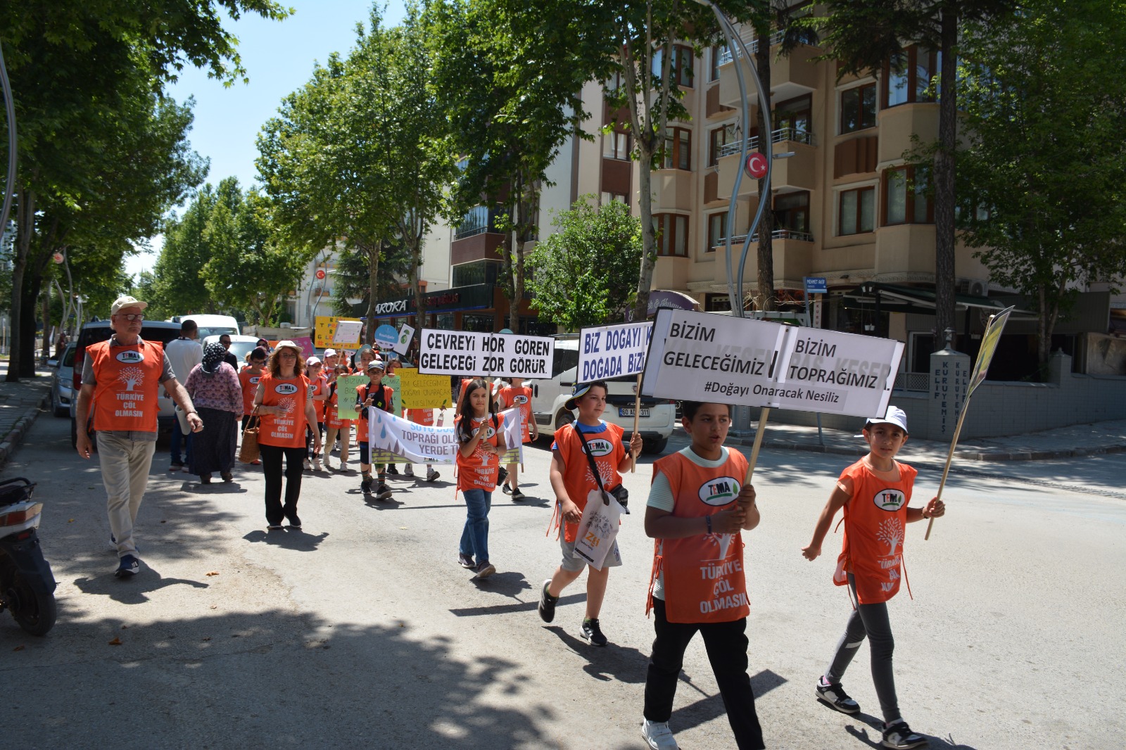 Zile'de Temizlik Kampanyası Ve Çevre Yürüyüşü Düzenlendi (9)