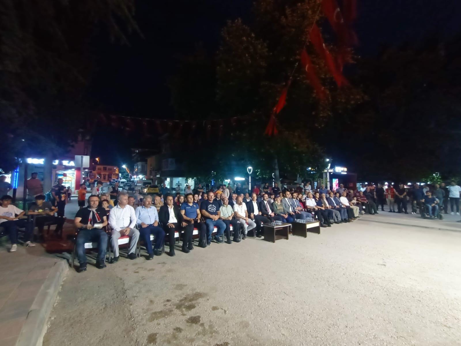 Reşadiye'de 15 Temmuz Demokrasi Ve Milli Birlik Günü Programı Gerçekleştirildi (6)