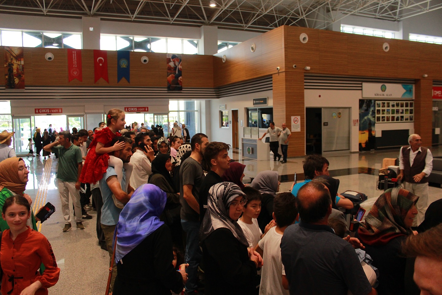 Tokat'tan Hac Farizasını Yerine Getiren İkinci Kafile Yurda Döndü (8)