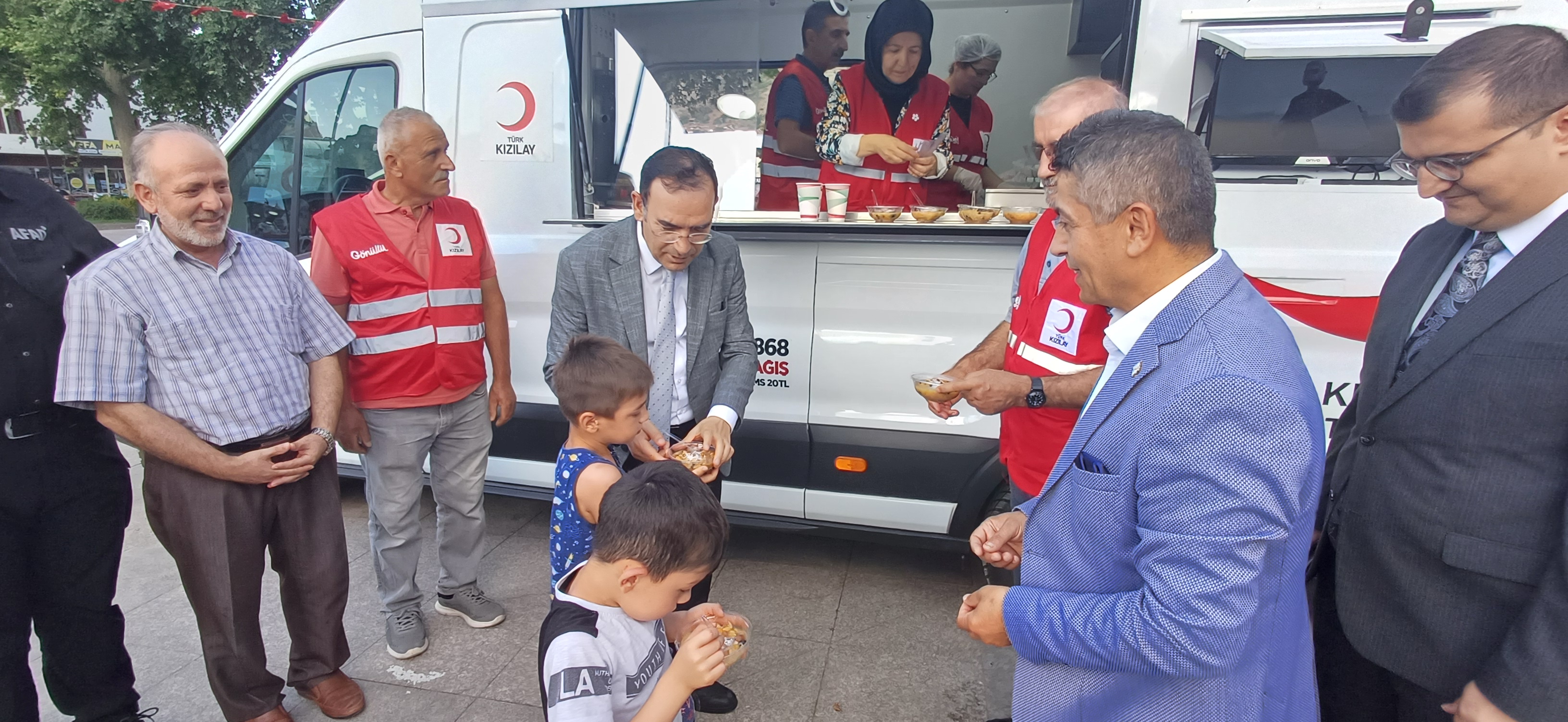 Türk Kızılay Tokat Şubesi’nden 1500 Kişilik Aşure Dağıtımı (4)