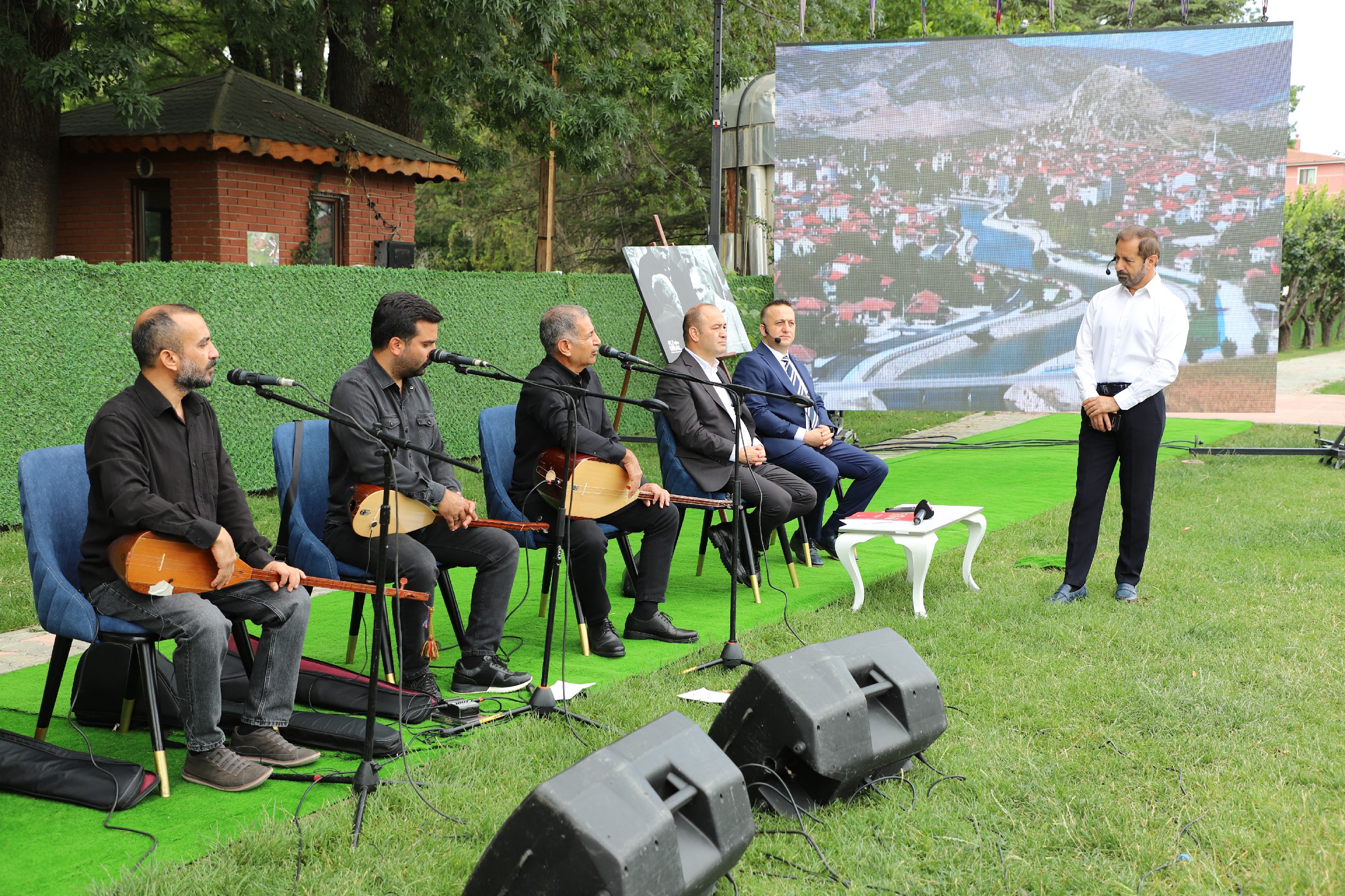 Ünlü Oyuncu Müjdat Gezen Turhal İçin Iki Söz Birden Verdi (3)