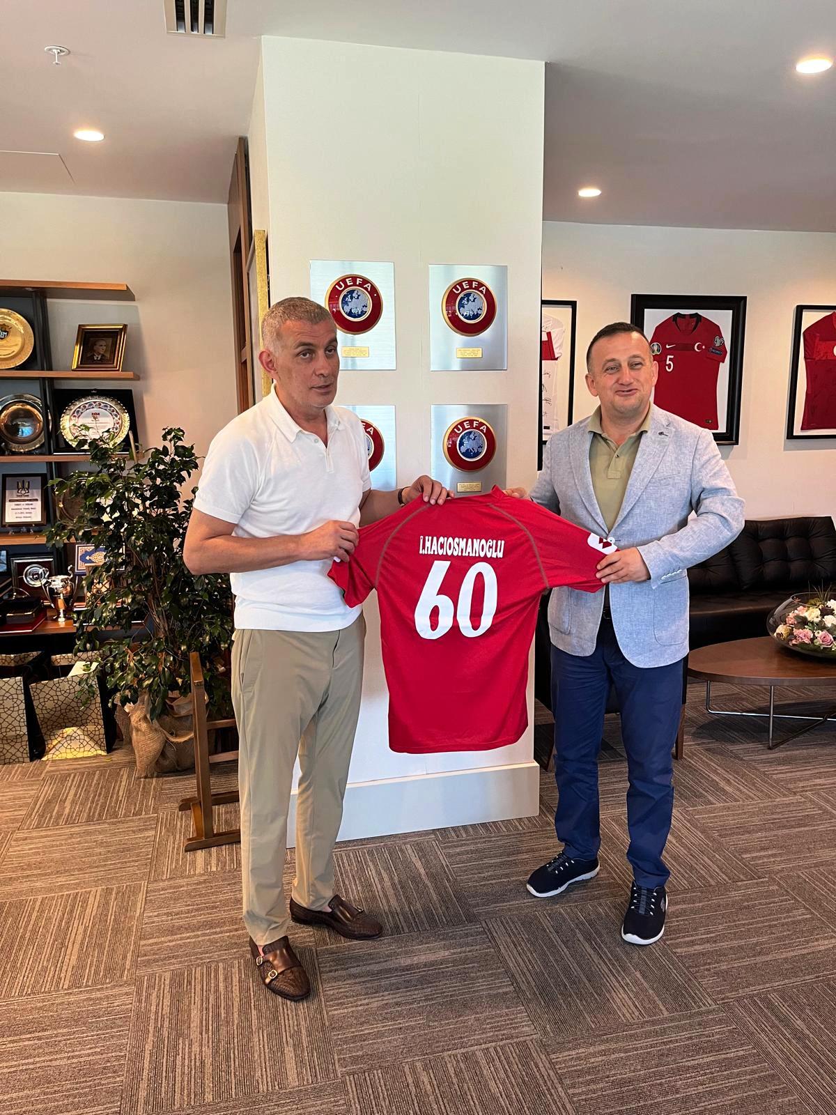 Belediye Turhalspor'dan Hacıosmanoğlu Ve Otyakmaz'a Ziyaret (2)