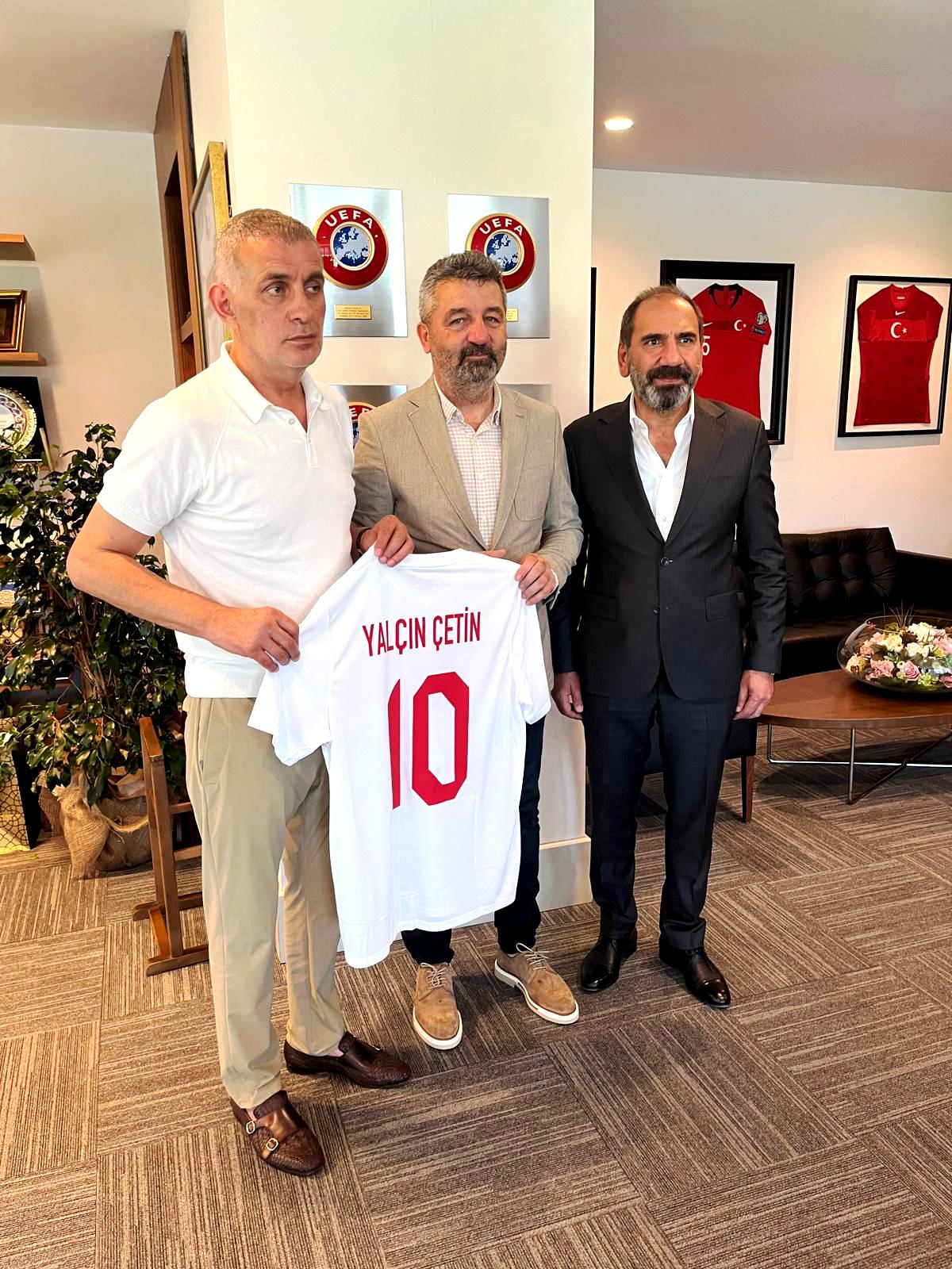 Belediye Turhalspor'dan Hacıosmanoğlu Ve Otyakmaz'a Ziyaret (3)