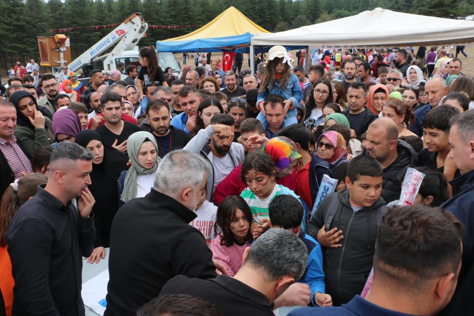 Niksar 1. Uçurtma Çocuk Şenliği Yoğun Katılımla Gerçekleşti (35)