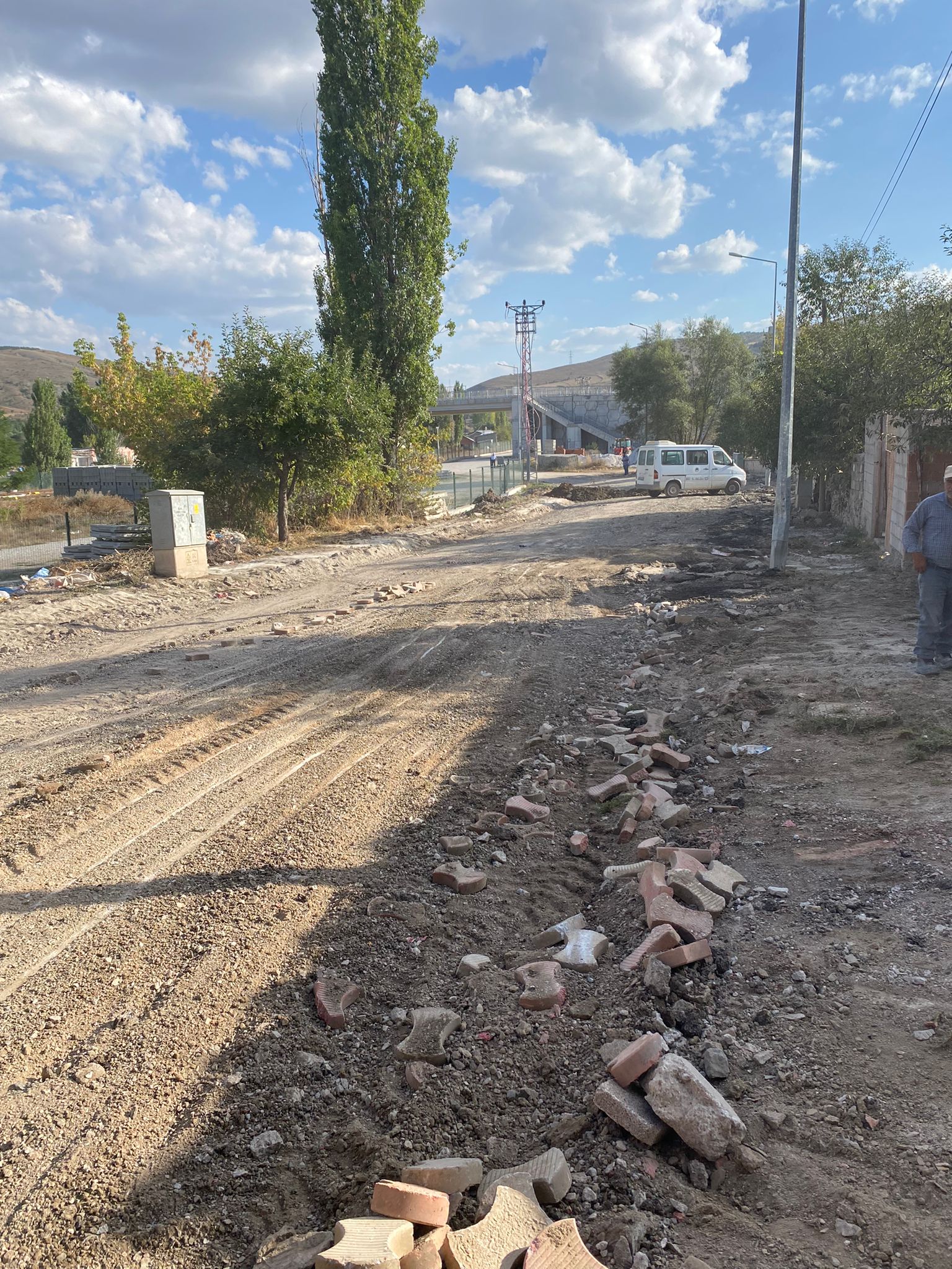 Artova'da 15 Temmuz Şehitler Caddesi’nde Yenileme Çalışmaları Başladı (10)