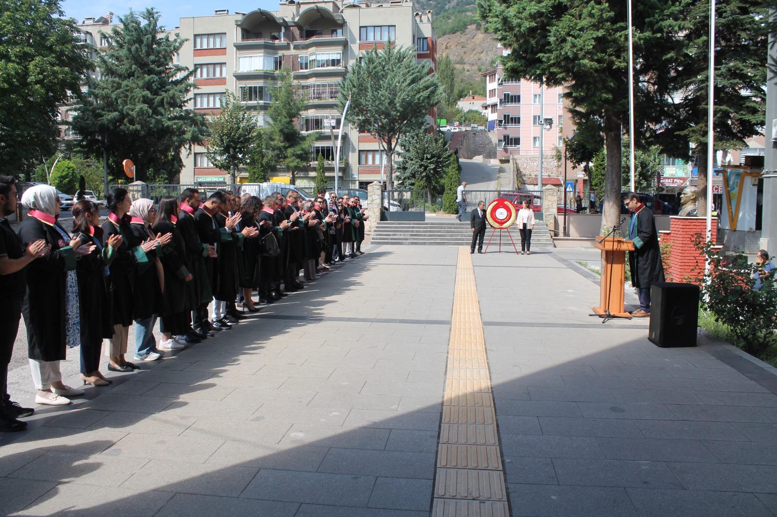 Tokat'ta Yeni Adli Yıl Atatürk Anıtı'nda Düzenlenen Törenle Başladı (2)