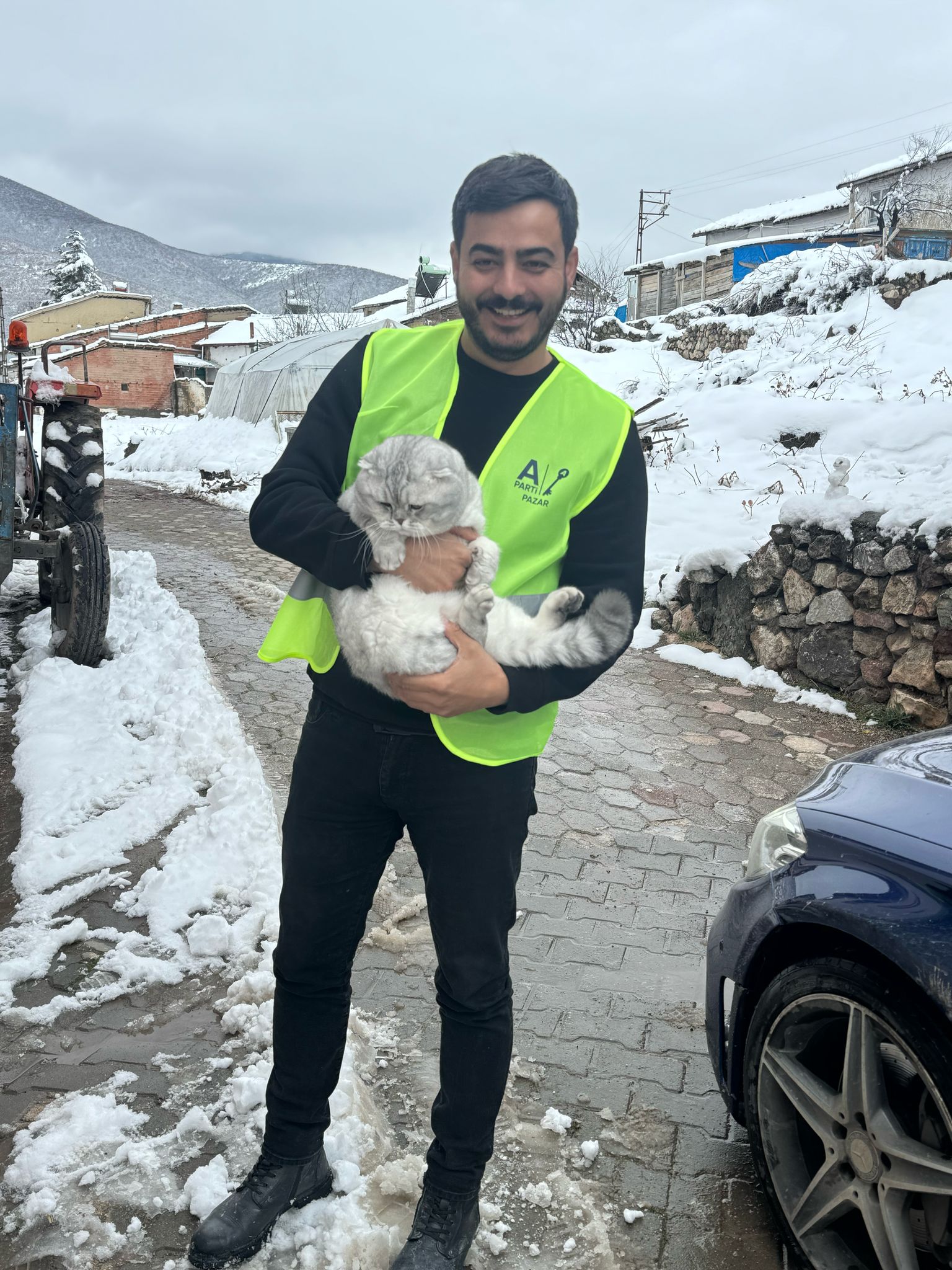 Anahtar Parti Pazar İlçe Başkanlığı Sokak Hayvanlarını Unutmadı (1)