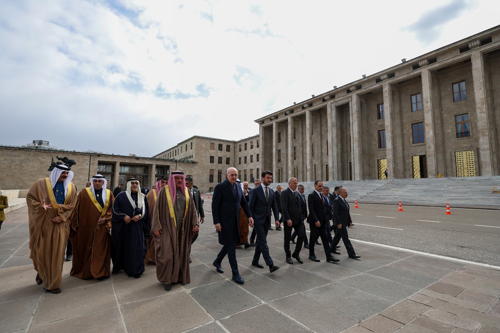 Anayasa Komisyonu Başkanı Yusuf Beyazıt Bahreyn Heyetiyle Buluştu (2)