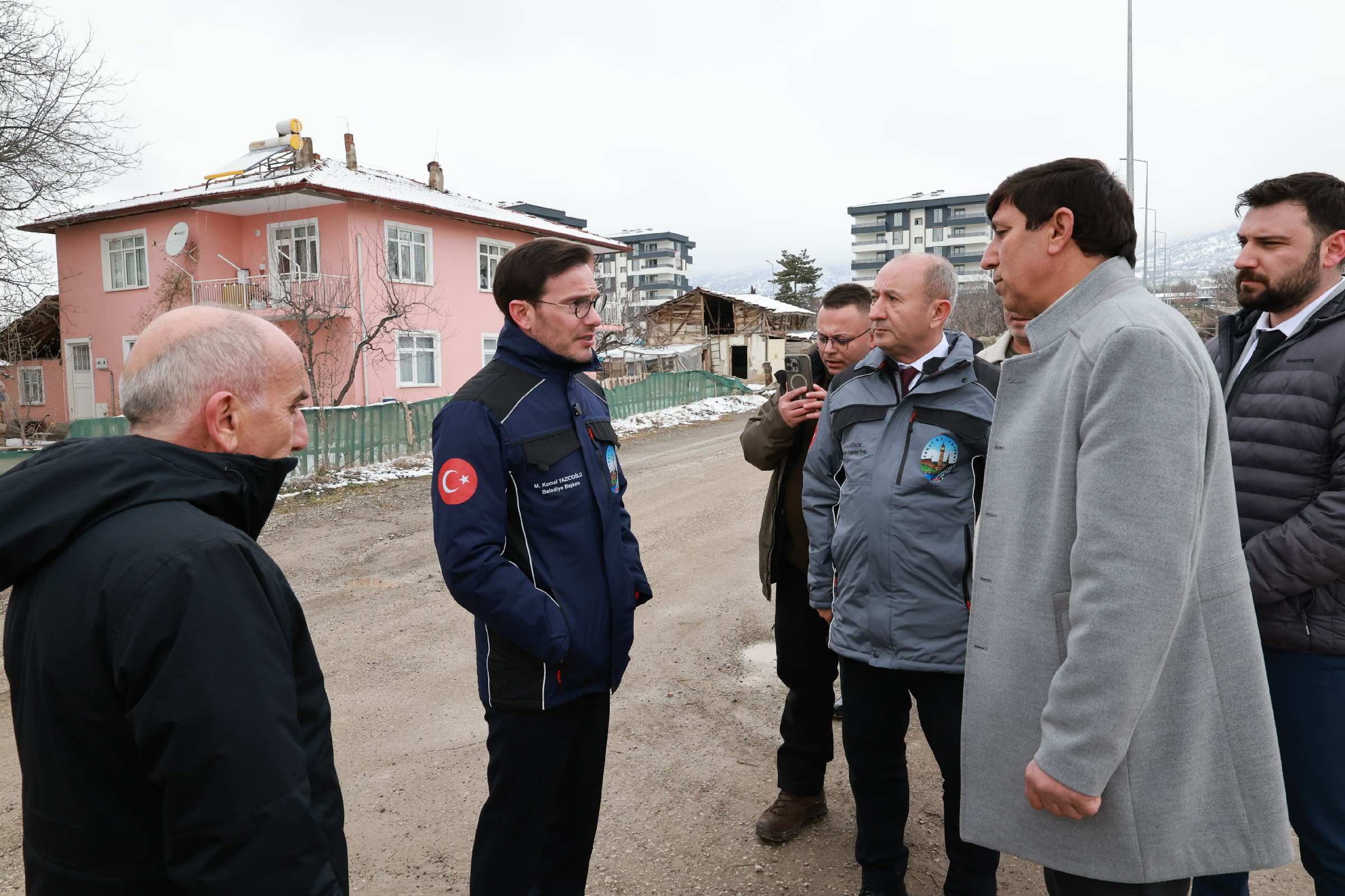 Başkan Yazıcıoğlu’ndan Güneşli Mahallesi’ne Ziyaret (1)