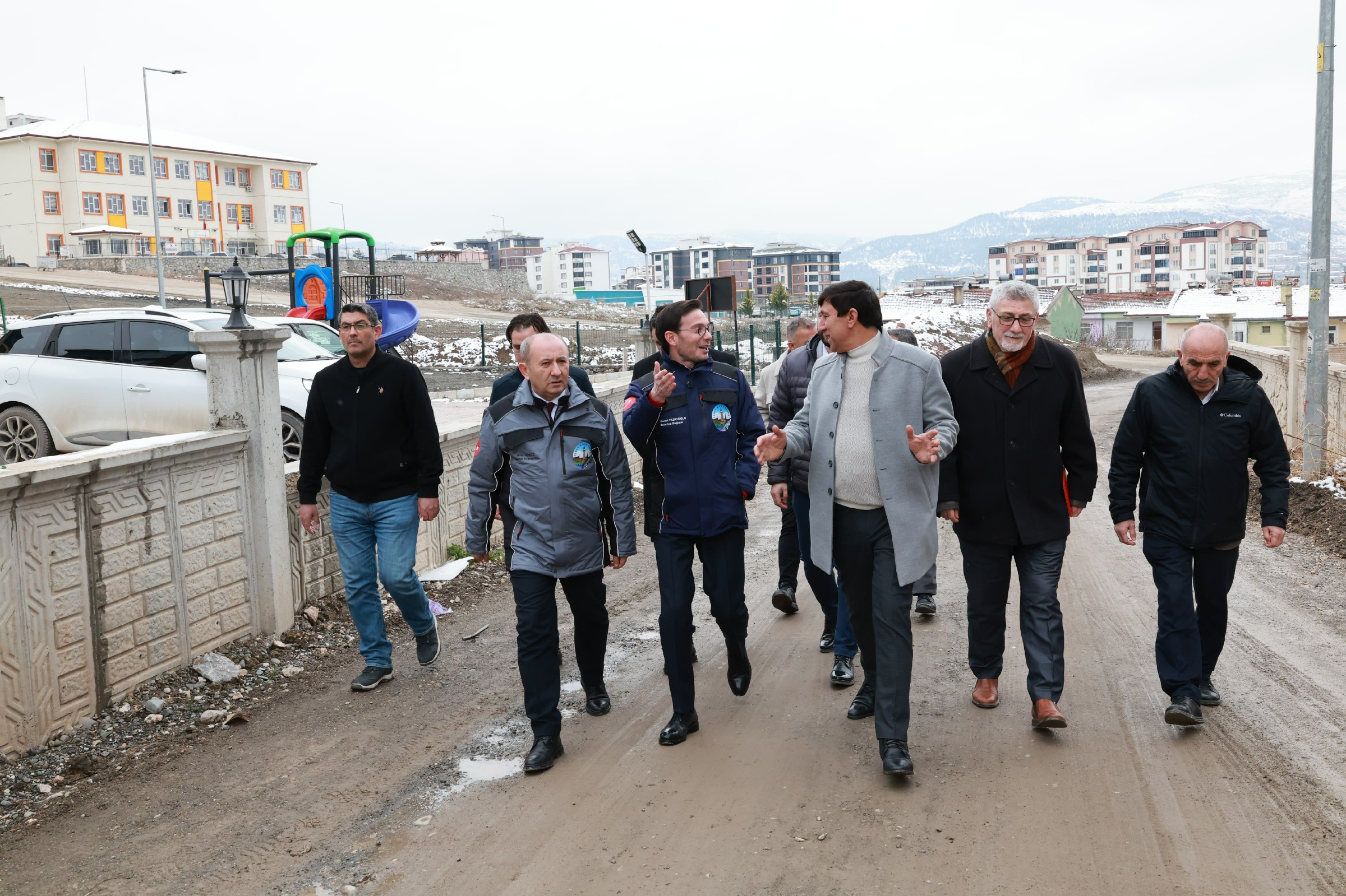Başkan Yazıcıoğlu’ndan Güneşli Mahallesi’ne Ziyaret (7)