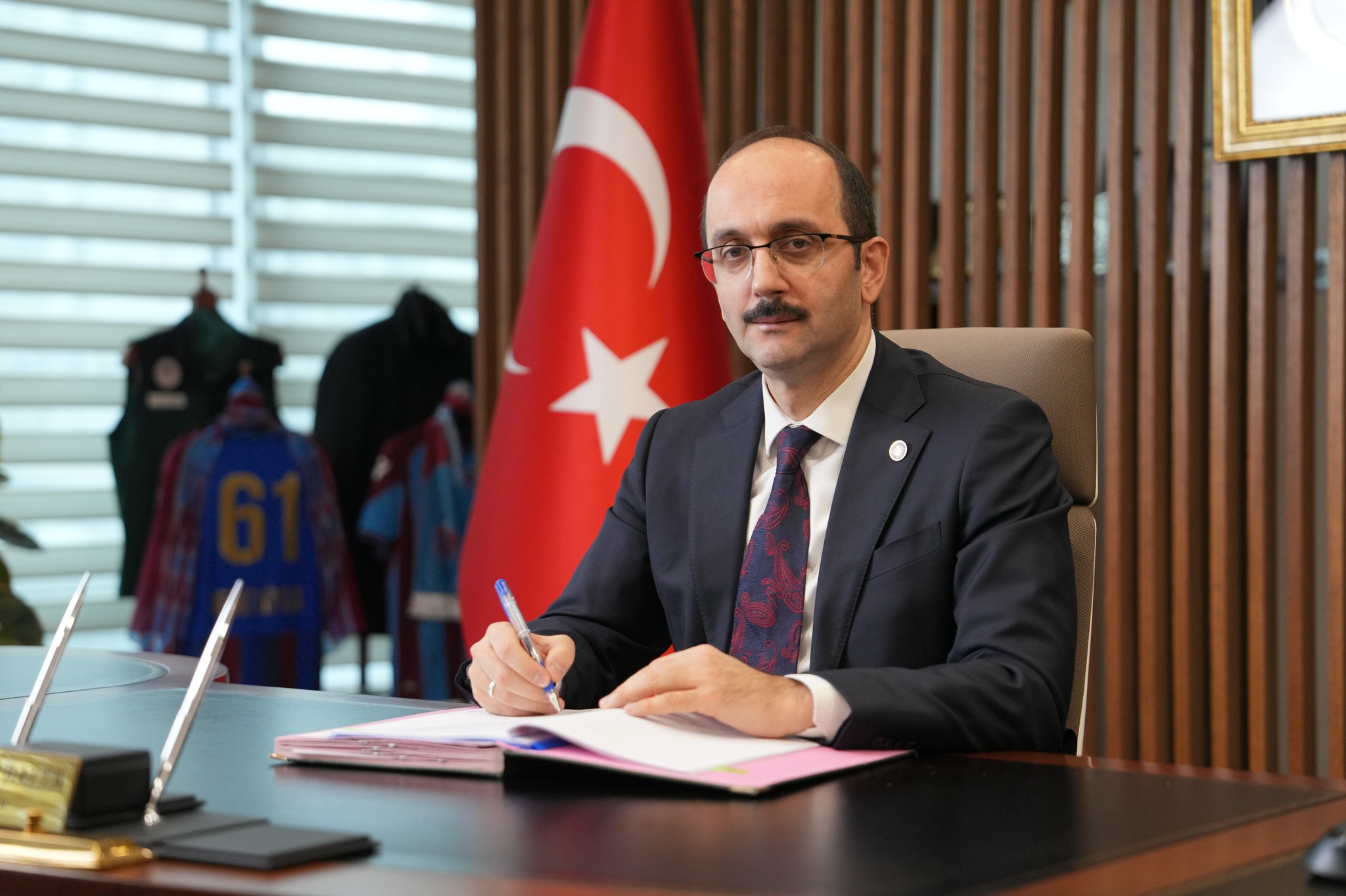 480745617 643196368664381 3938051910178525408 N