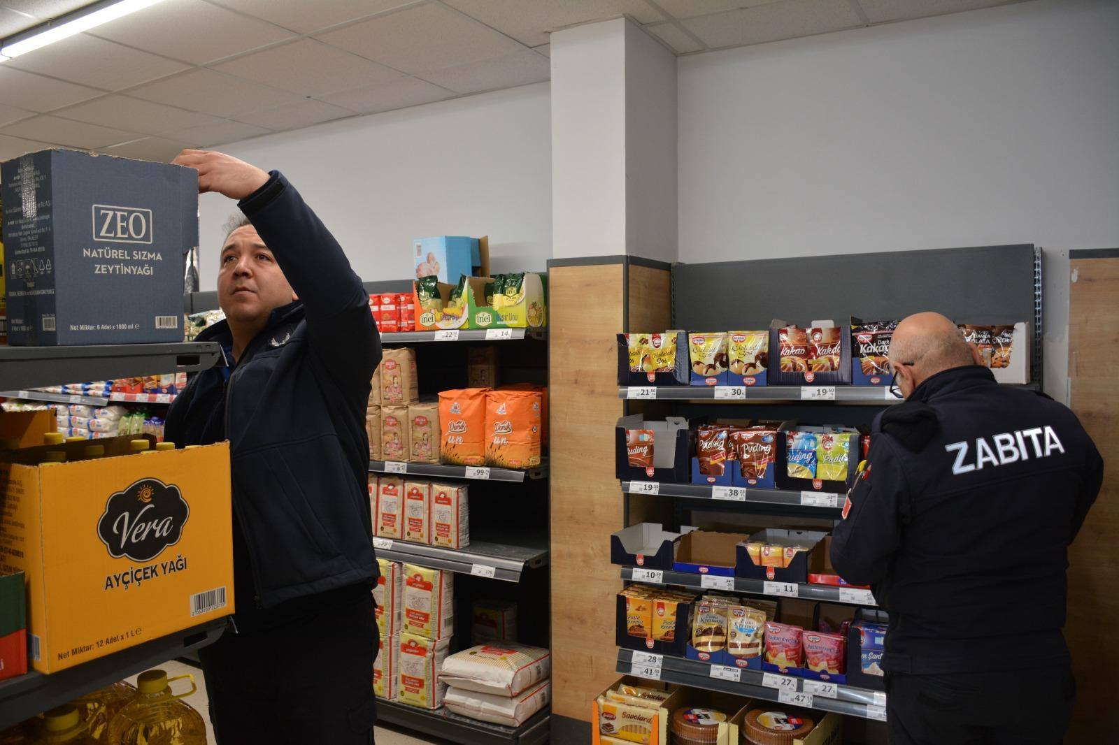 Zile Belediyesi Zabıta Müdürlüğü'nden Marketlere Sıkı Denetim (7)