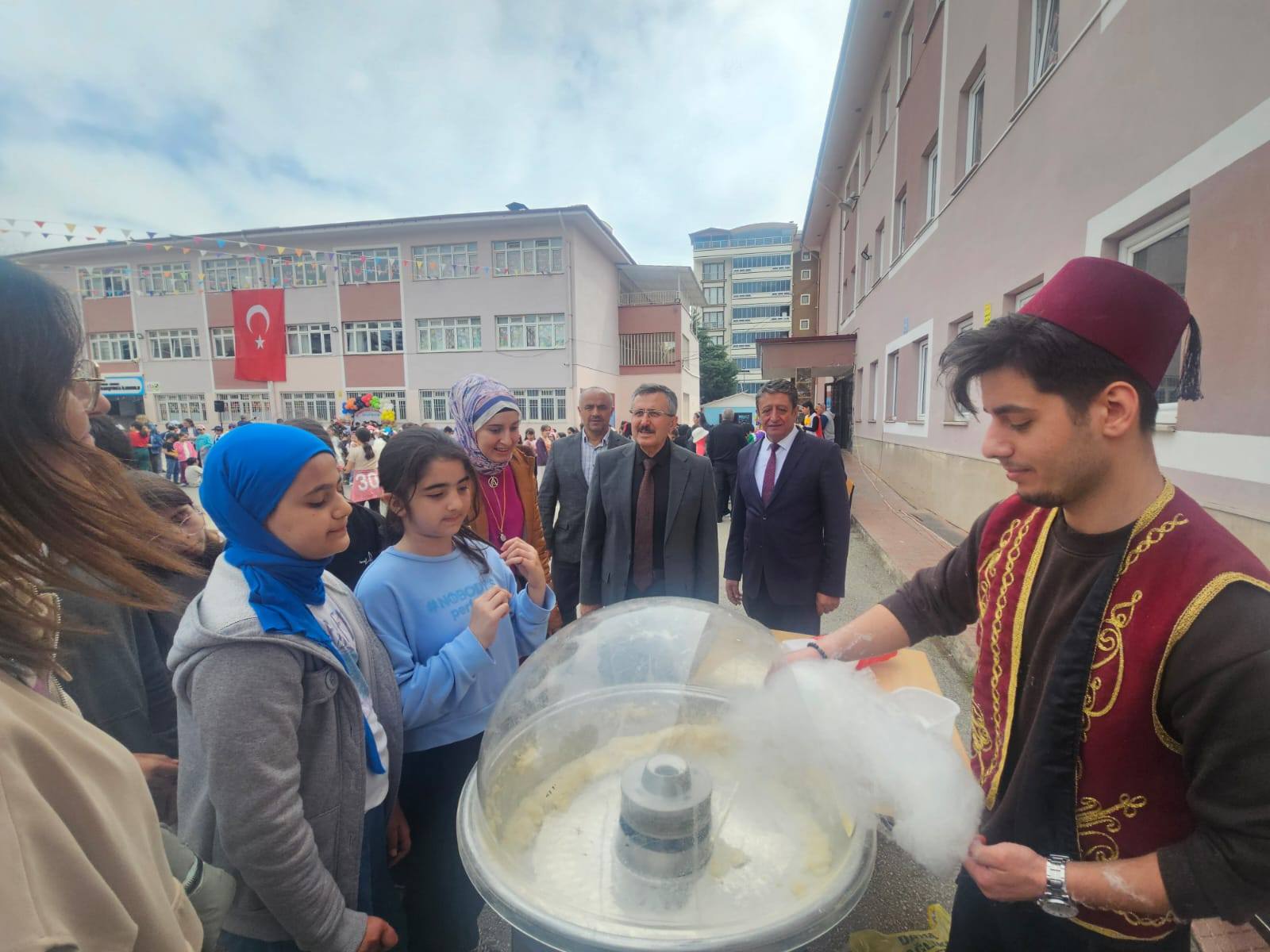 Karşıyaka İlkokulu’nda Çocuklar Şenliğe Doydu (3)