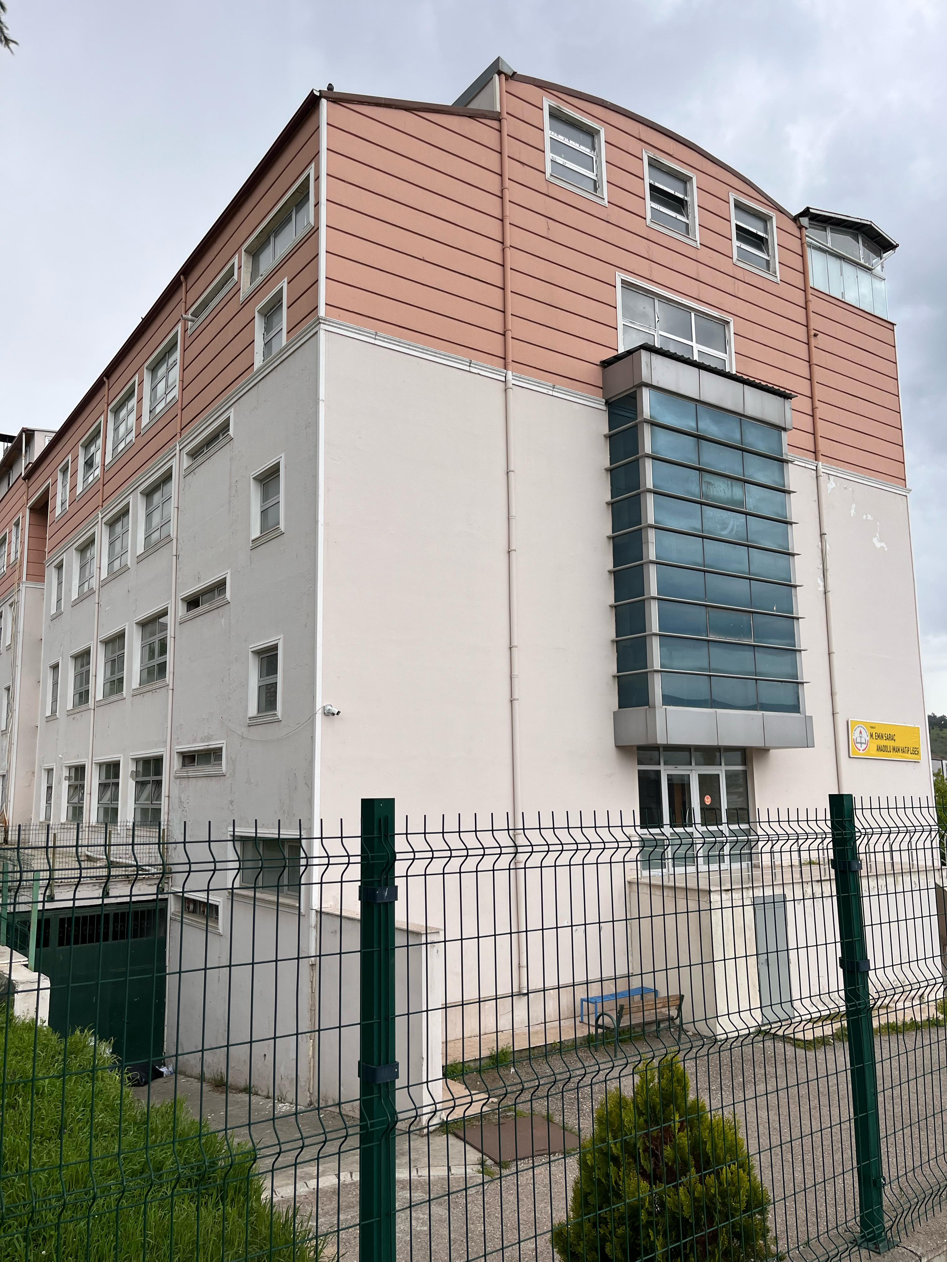 Milli Bayramda Bayraksız Okul Kabul Edilemez (4)