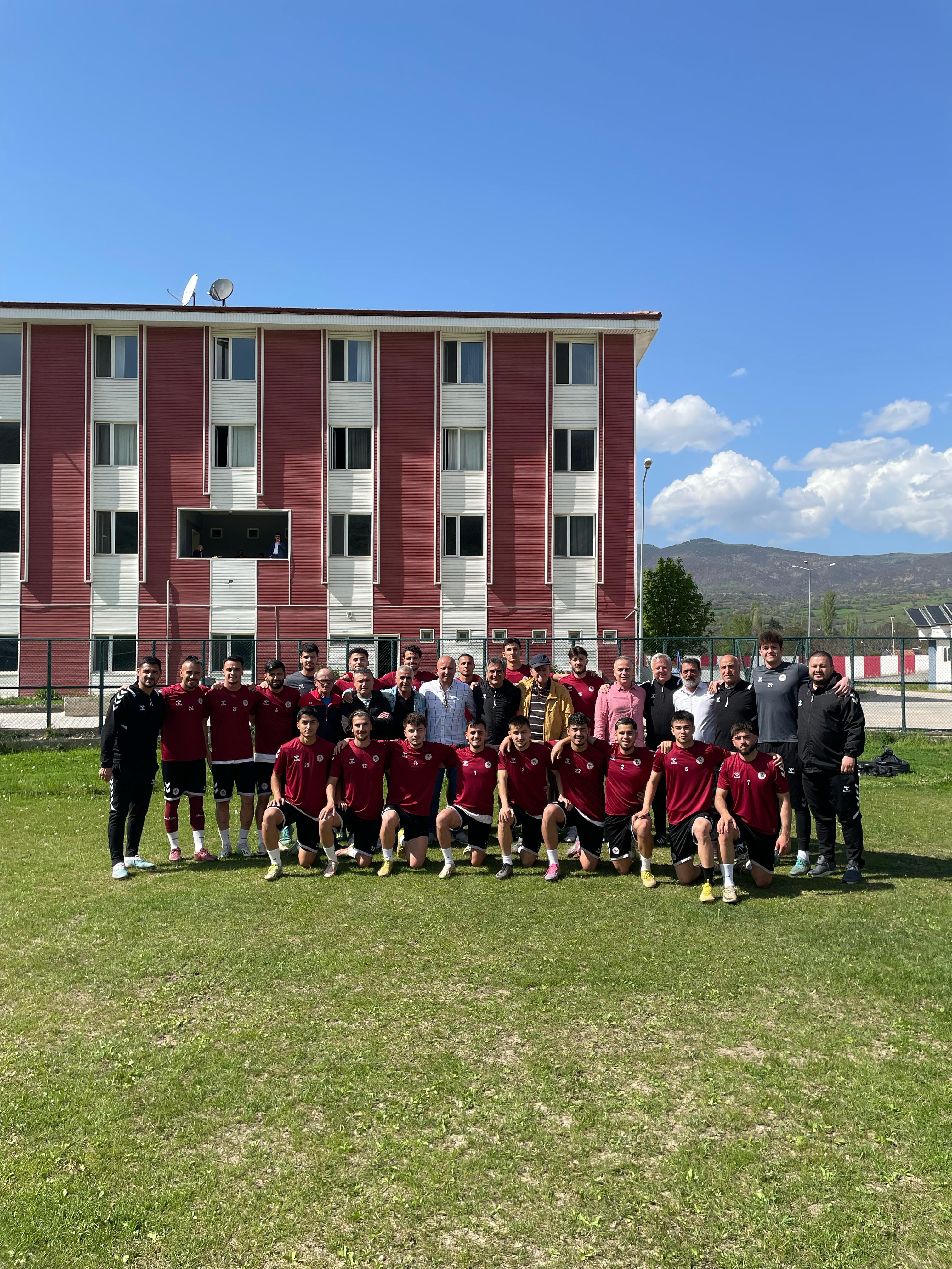 Tüfad Tokat’tan Plevnespor’a Moral Ve Tebri̇k Zi̇yareti̇ (1)