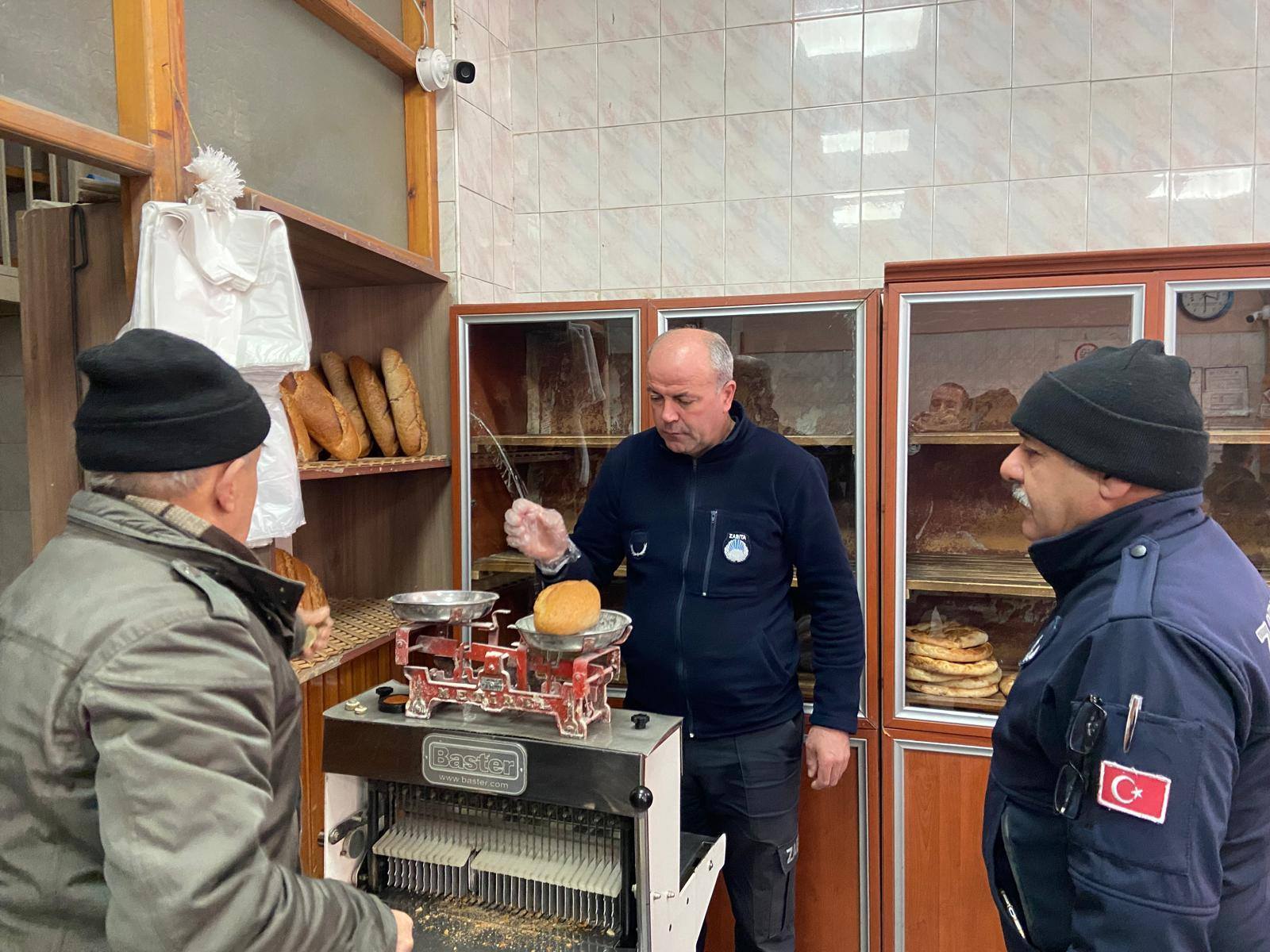 Zile Belediyesi Zabıta Ekipleri Fırın Denetimlerini Sıklaştırdı (3)