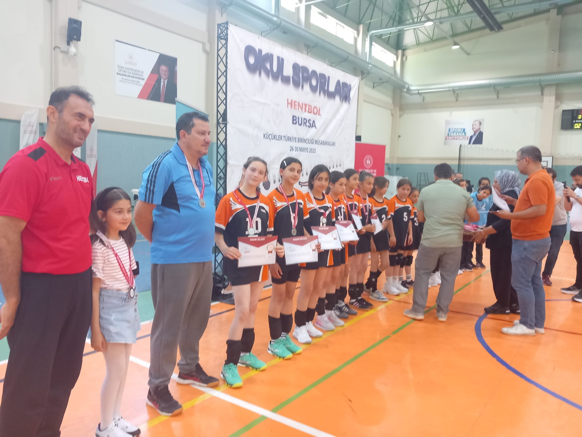 496949757 2412951149061476 1770245244507306561 N