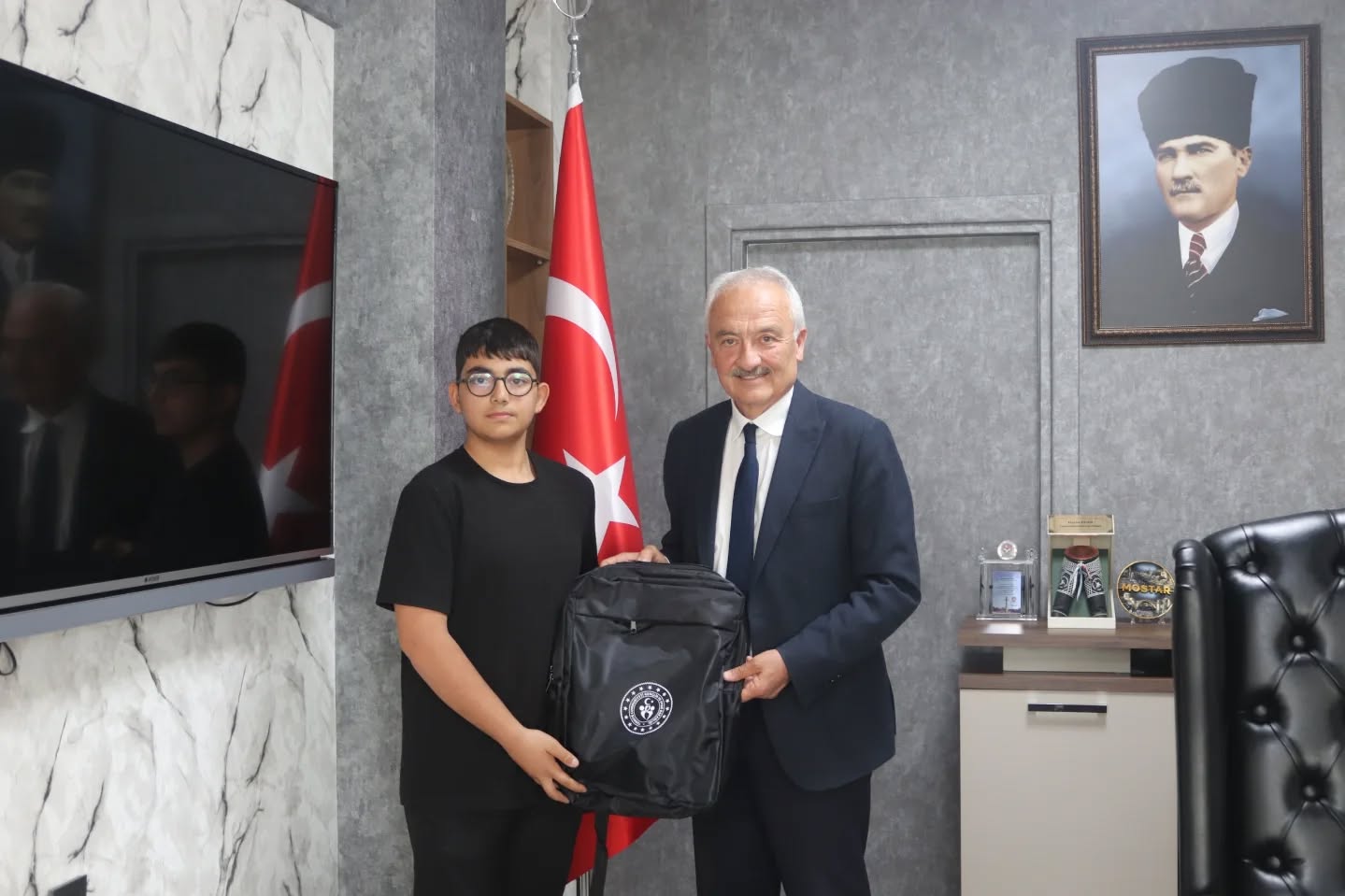 499614606 18063995384111696 4303524188789067647 N