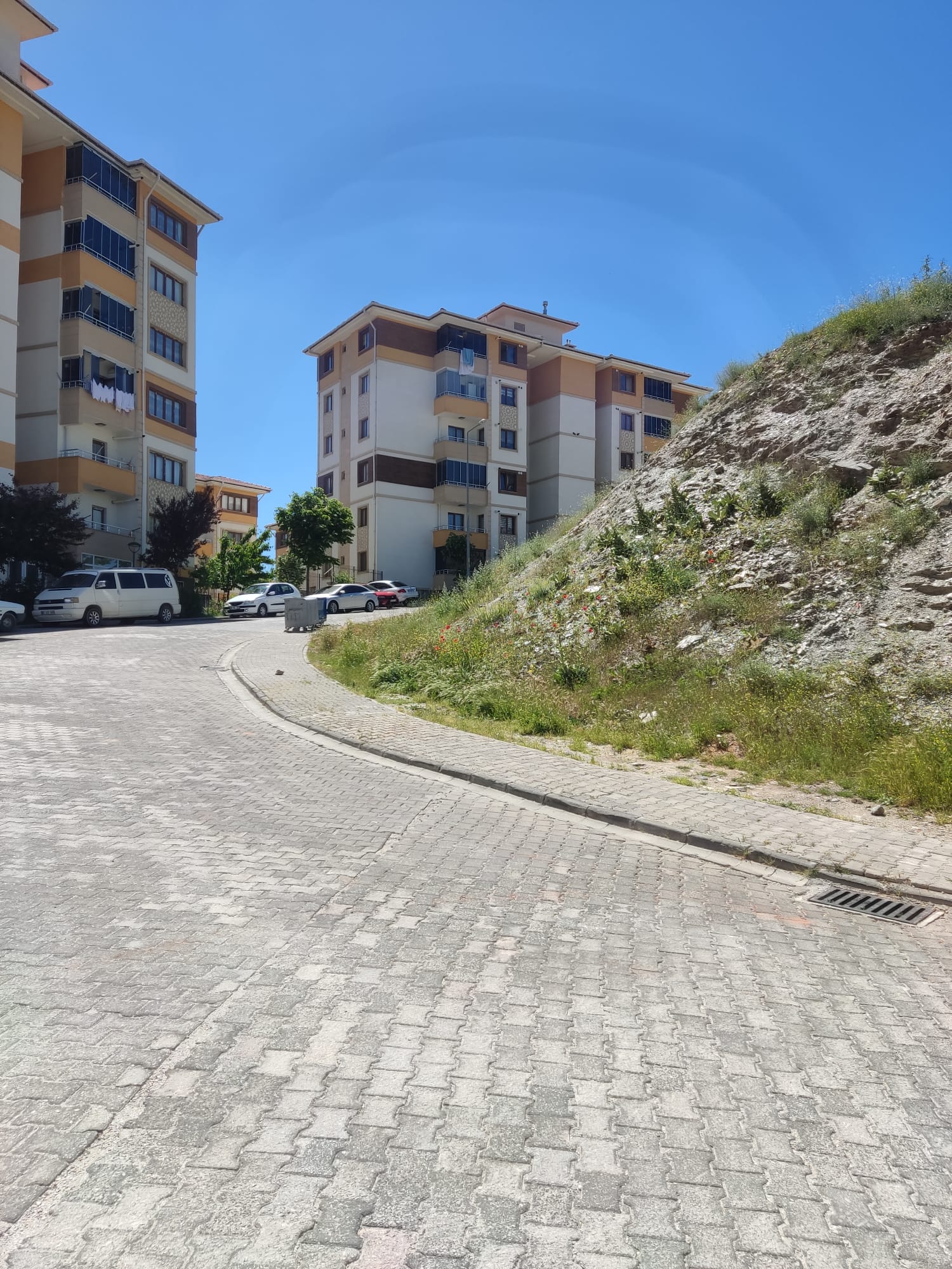 Doğukent Mahallesi'nde Otopark Ve Trafik Sorununa Çözüm! (4)