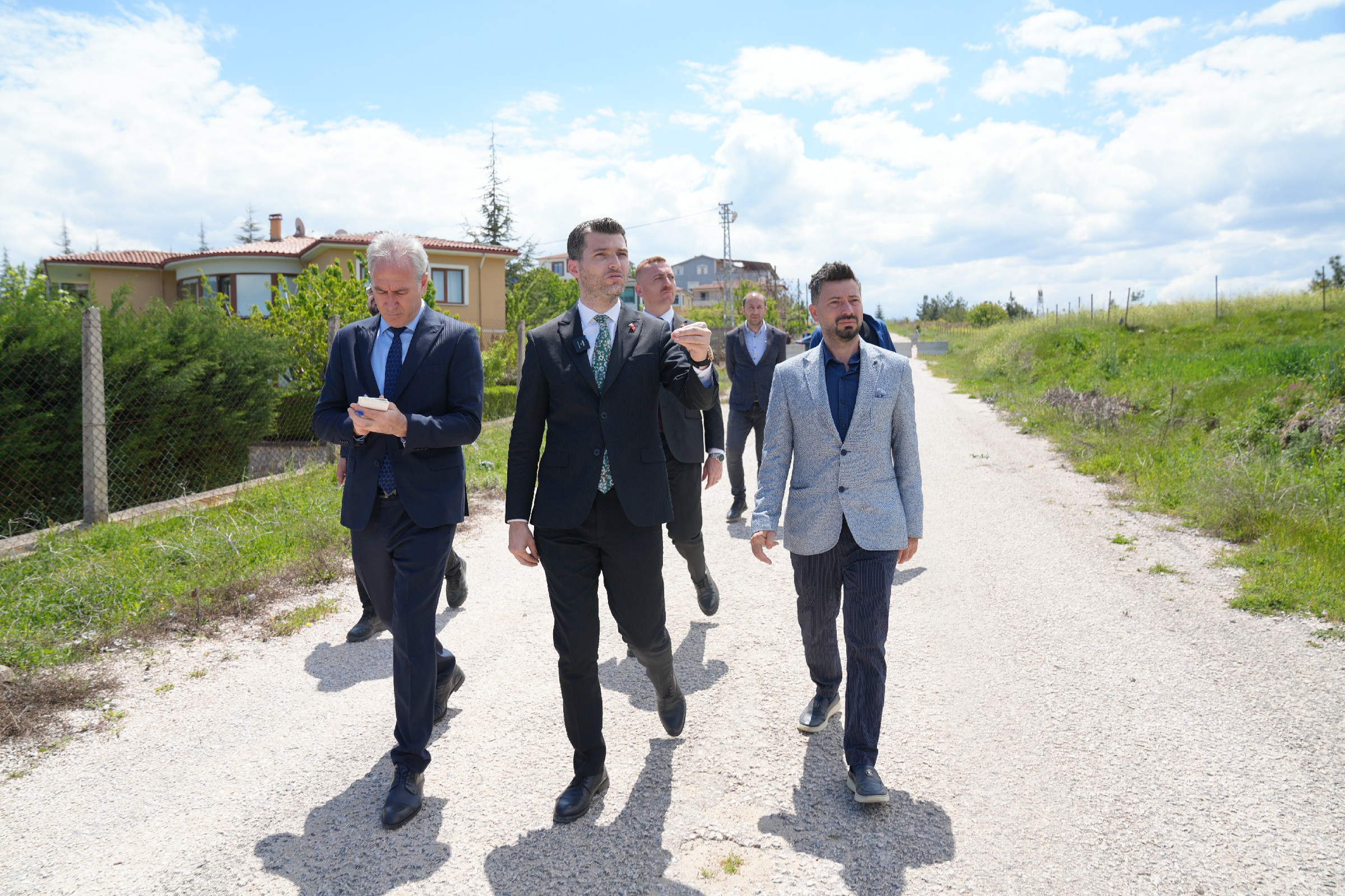 Erbaa’da Kazım Karabekir Caddesi Yenileme Çalışmaları Hız Kesmeden Devam Ediyor (13)