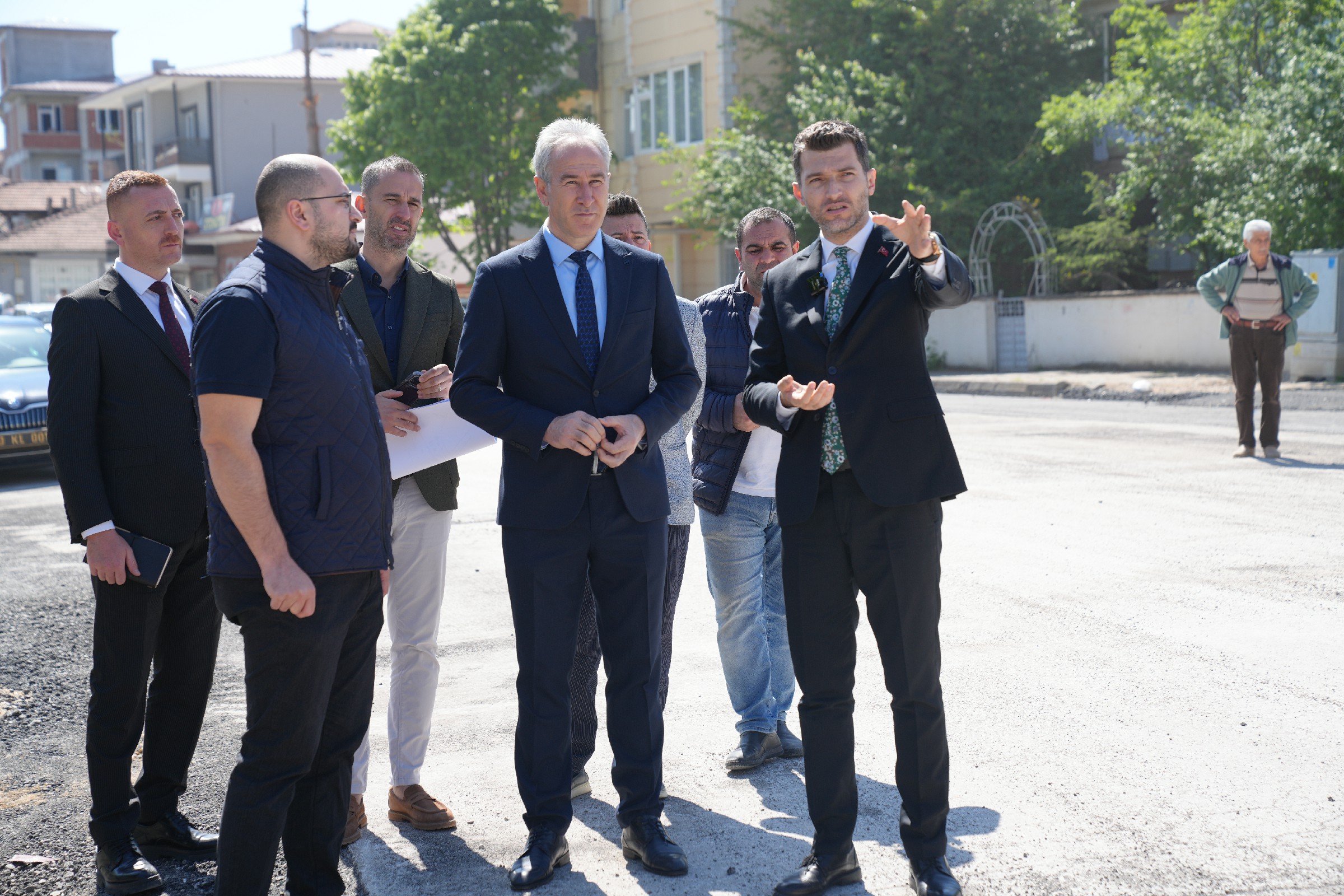 Erbaa’da Kazım Karabekir Caddesi Yenileme Çalışmaları Hız Kesmeden Devam Ediyor (5)