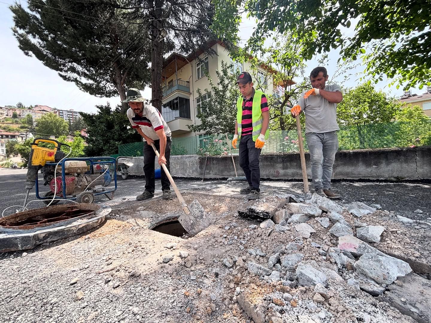 Niksar Belediyesi, İlçenin Dört Bir Yanında Hizmete Devam Ediyor (15)