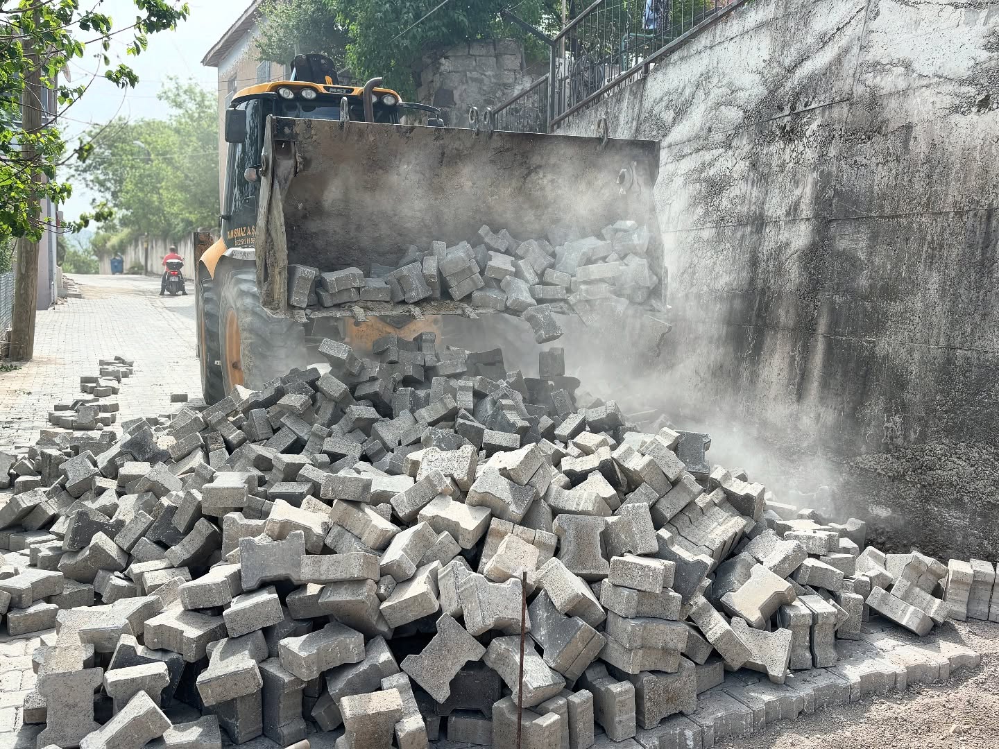 Niksar Belediyesi, İlçenin Dört Bir Yanında Hizmete Devam Ediyor (2)