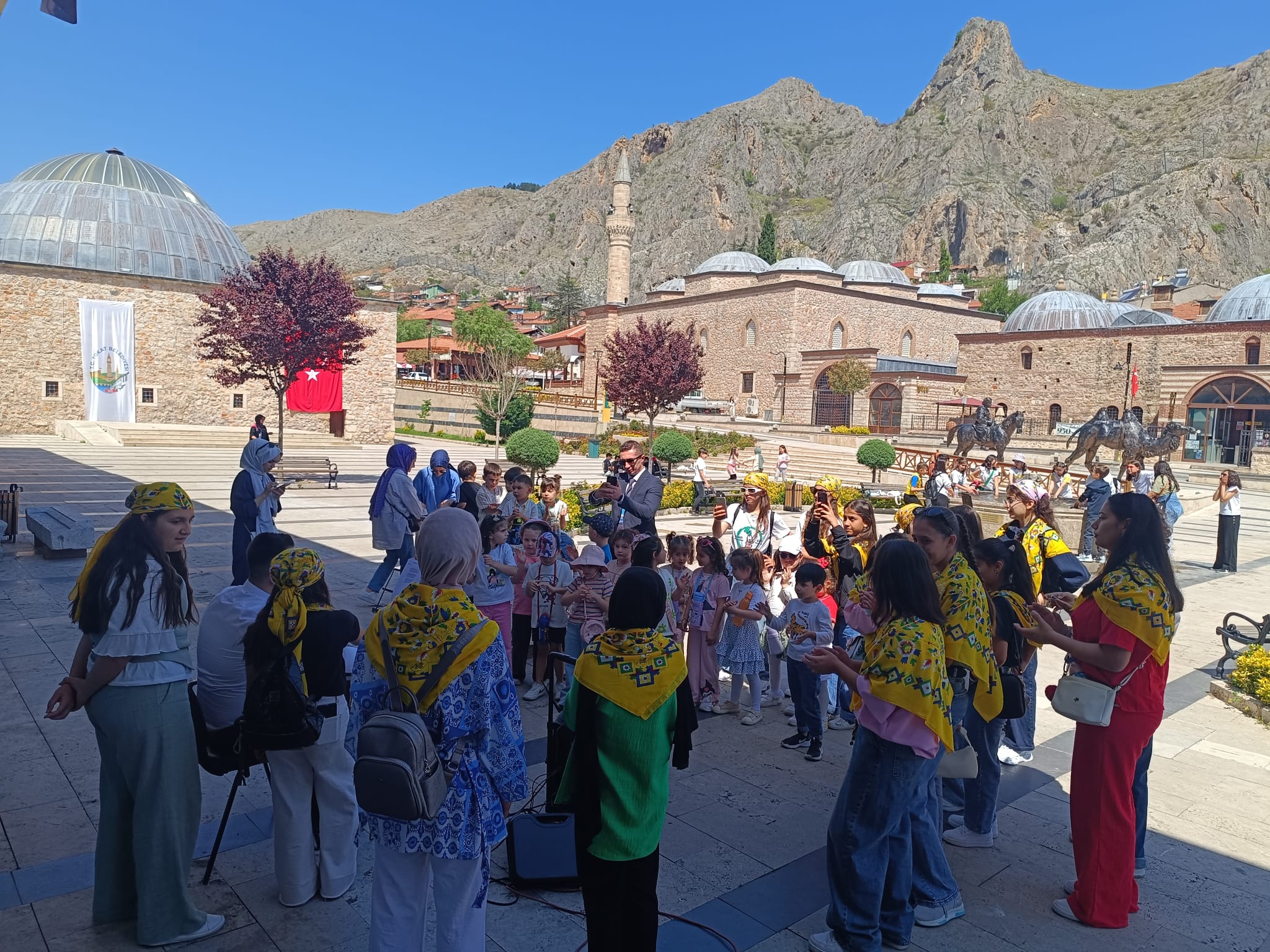 Pazar Osman Gazi Ortaokulu Öğrencileri Tokat’ı Türkülerle Şenlendirdi (5)