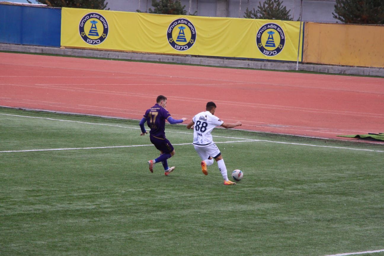 Tokat Doğumlu Futbolcu Enes Yiğit (3)