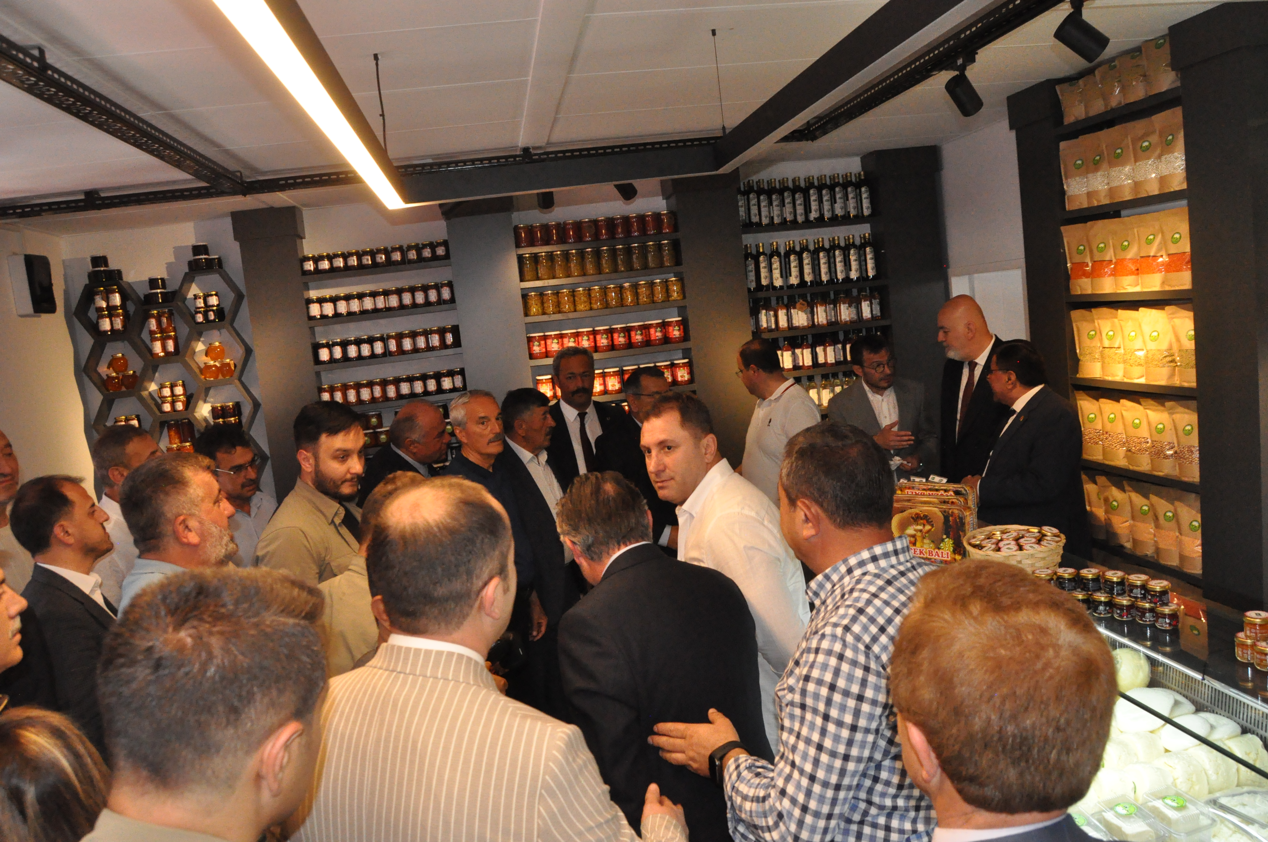 Tokat’ta 2. Birlik Şarküteri Hizmete Açıldı (9)