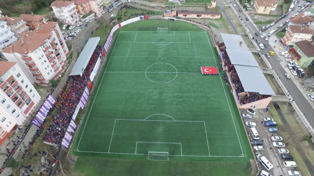 Ereğli Beyçayırı Şehit Vefa Karakurdu Stadyumu