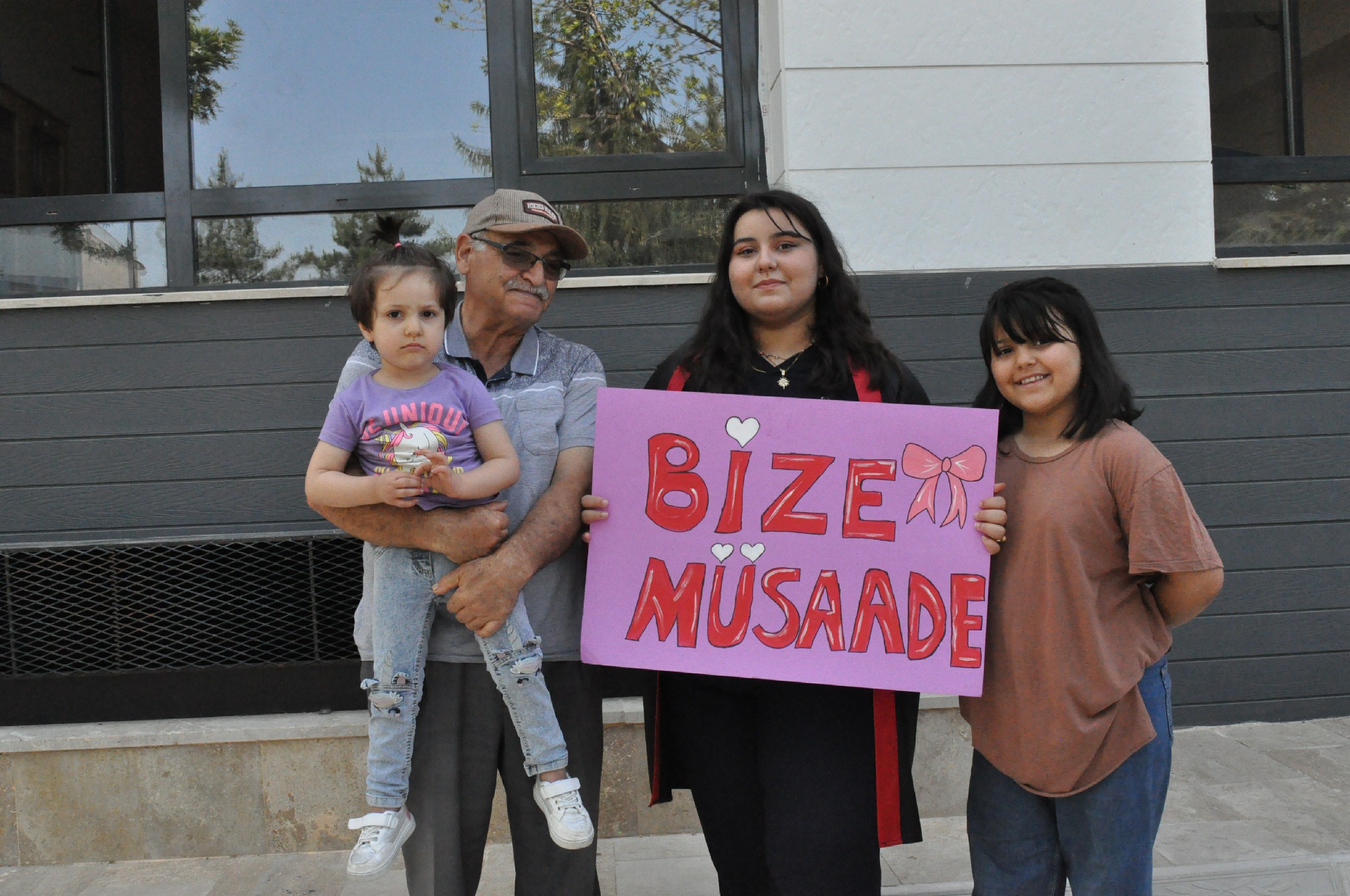 İbn I Sina Mtal'den Coşkulu Mezuniyet Töreniyle 130 Sağlık Neferi Mezun Oldu (1)