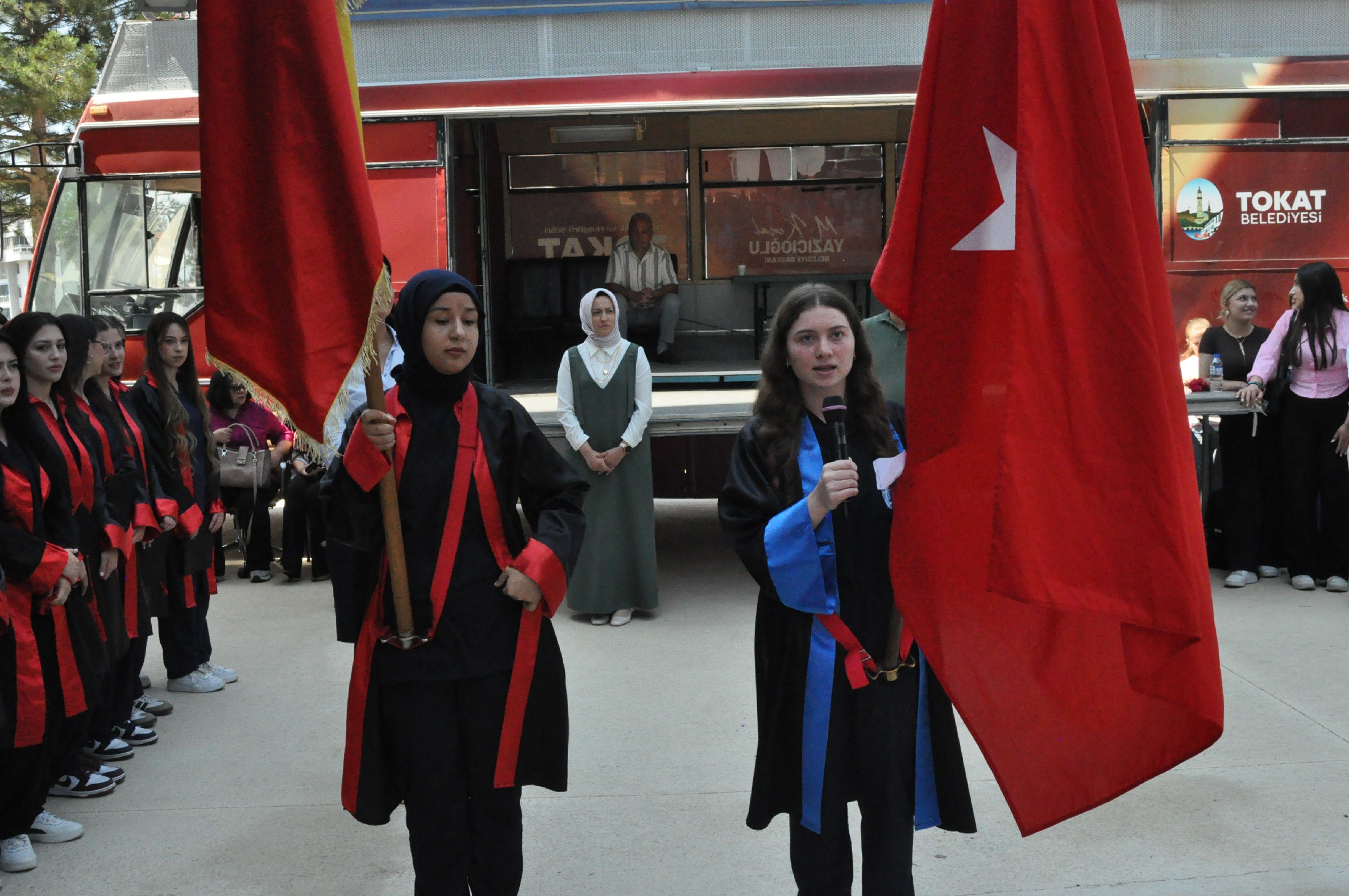 İbn I Sina Mtal'den Coşkulu Mezuniyet Töreniyle 130 Sağlık Neferi Mezun Oldu (7)