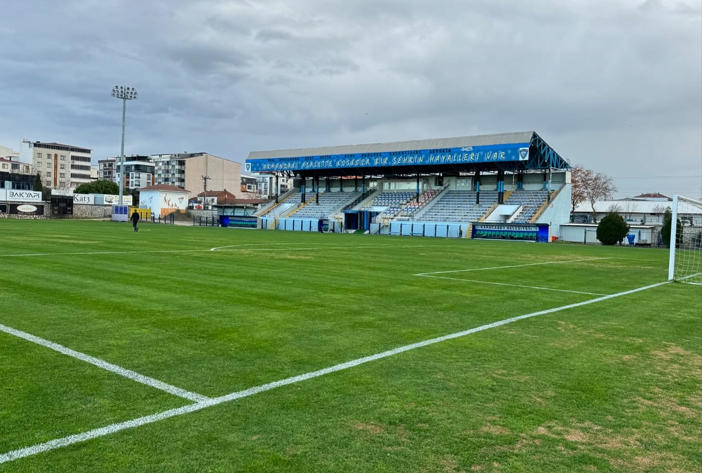 Karacabey Belediye Spor Mustafa Fehmi Gerçeker Stadyumu