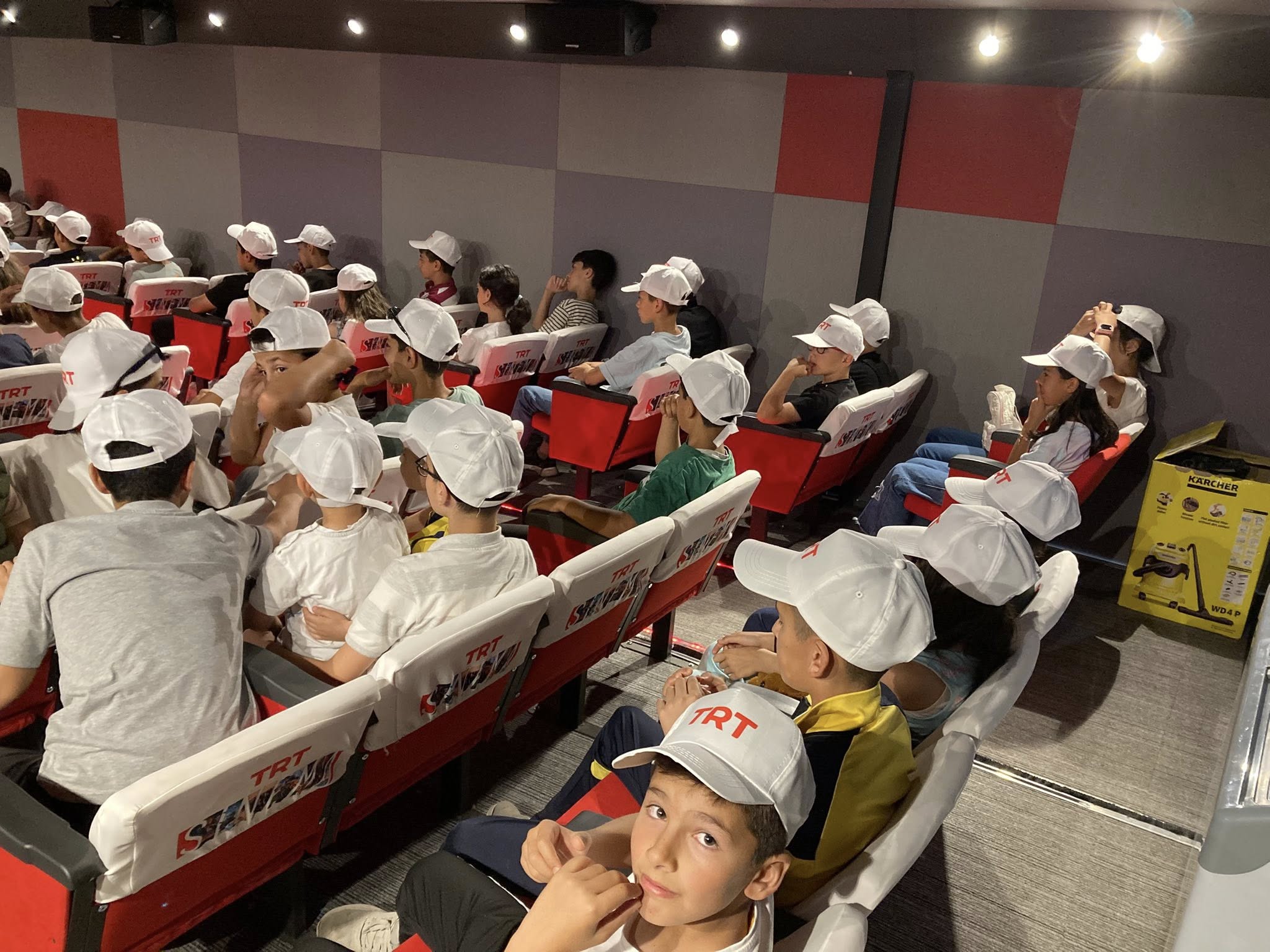 Trt Sinema Tırı Artova’da Miniklerle Buluştu (3)