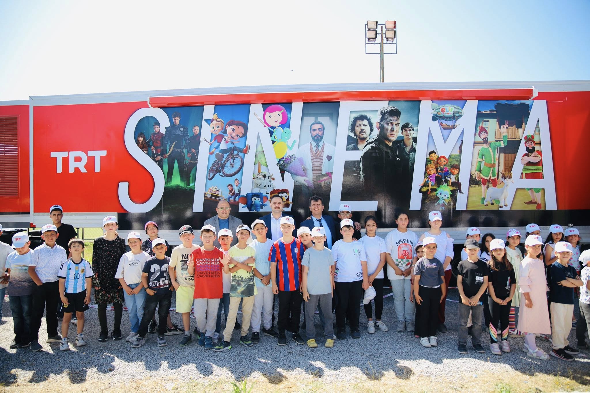 Trt Sinema Tırı Artova’da Miniklerle Buluştu (5)