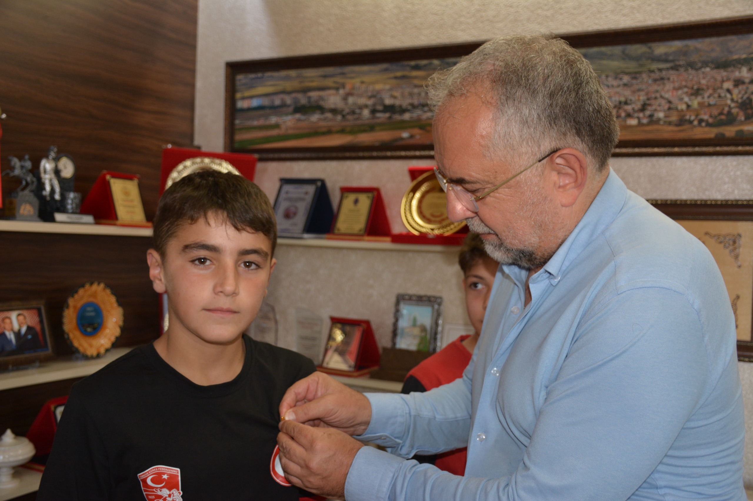 Başkan Sargın, Zile’nin Başarılı Pehlivanlarını Ödüllendirdi (7)
