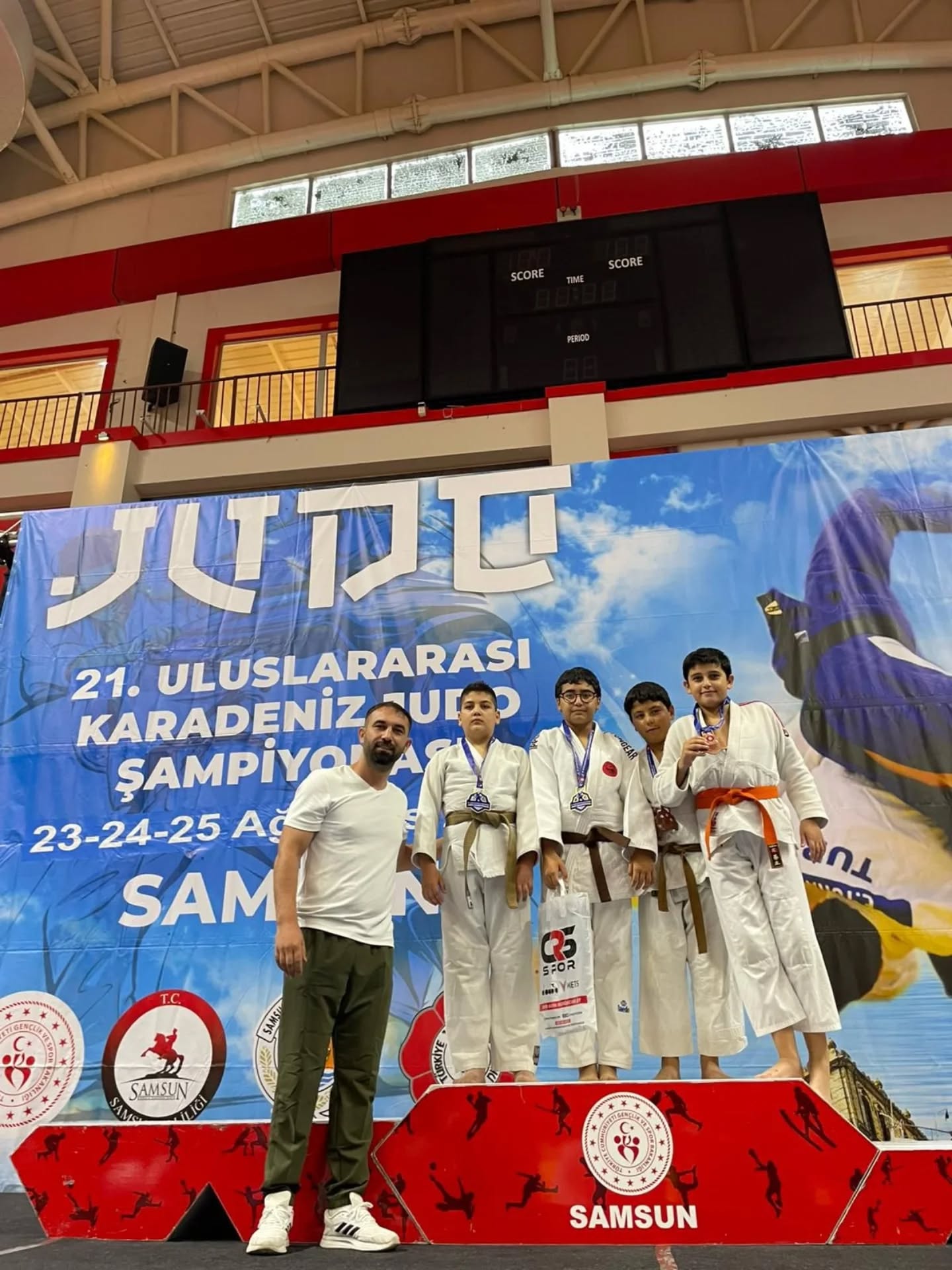 539140862 18073154495111696 8148381531525707393 N