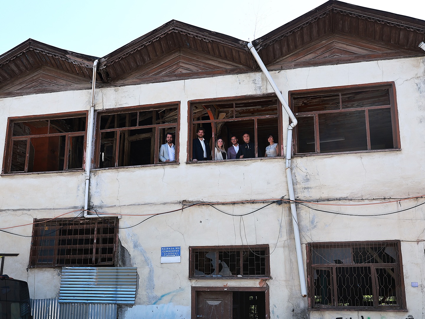 547763298 17924175474133684 1534115857509348996 N