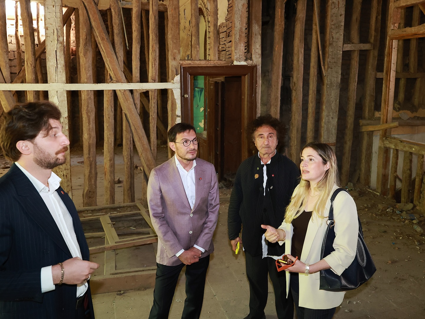 548031213 17924175456133684 246910718010913924 N